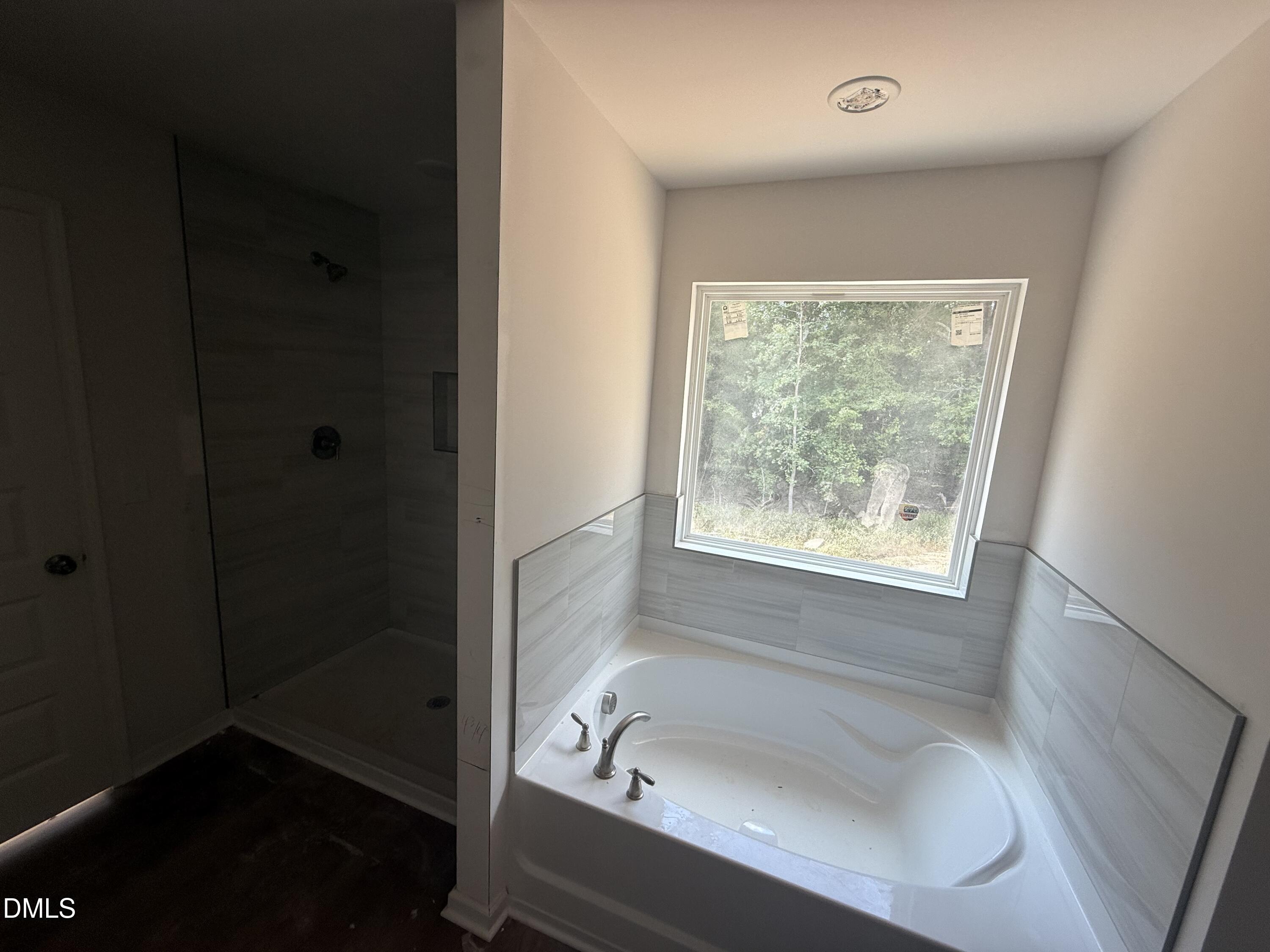 709 Crestview Drive Property Photo 5