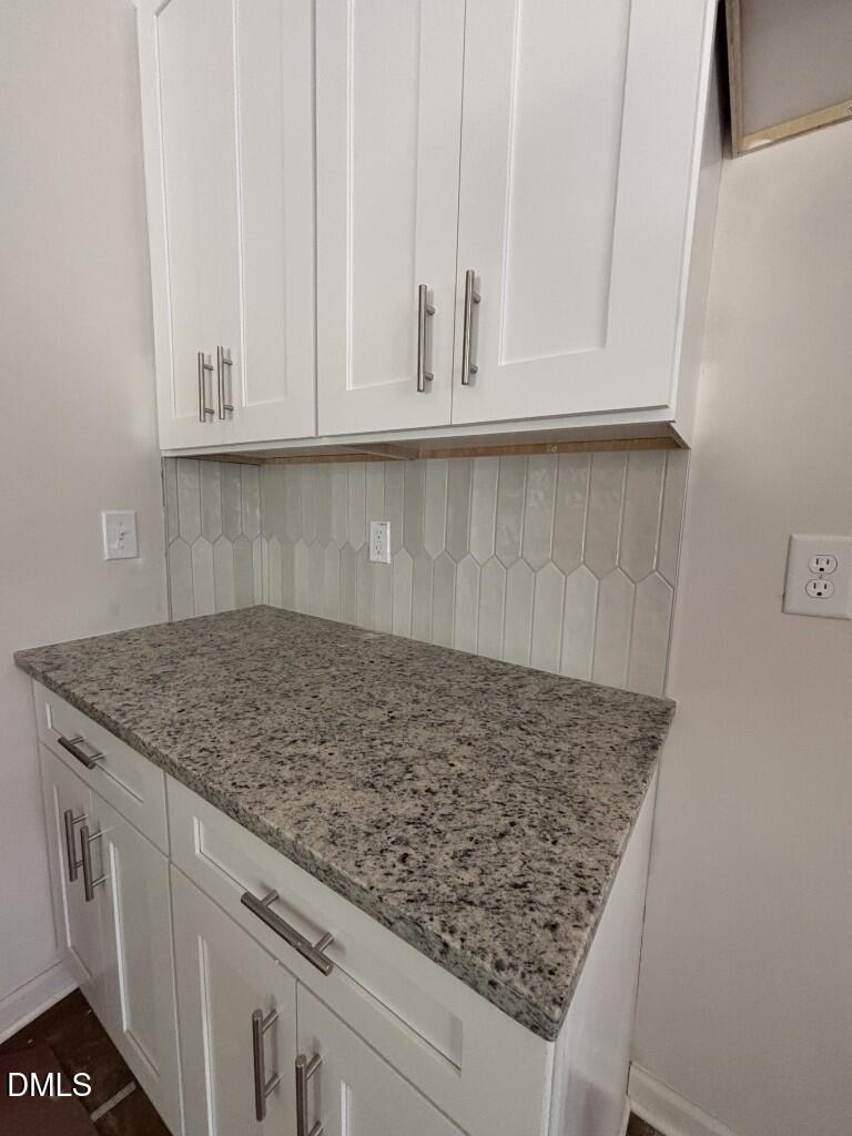 709 Crestview Drive Property Photo 6