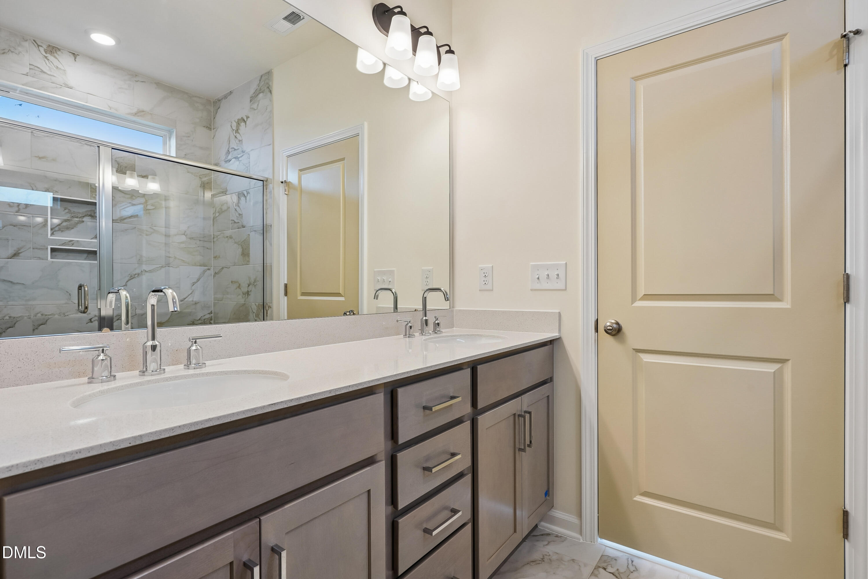 31 E Tiger Lily Trail #55 Property Photo 15