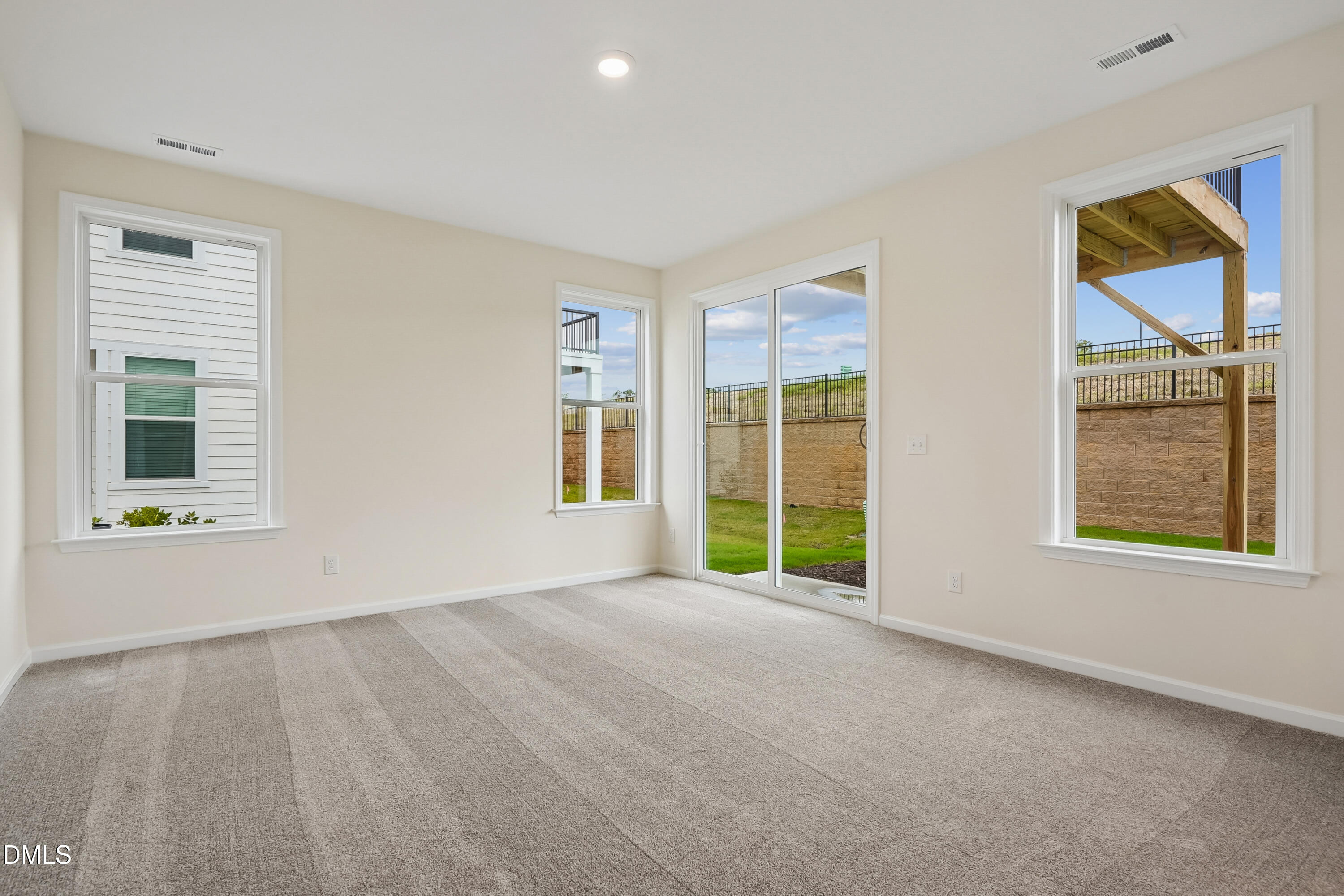 31 E Tiger Lily Trail #55 Property Photo 19