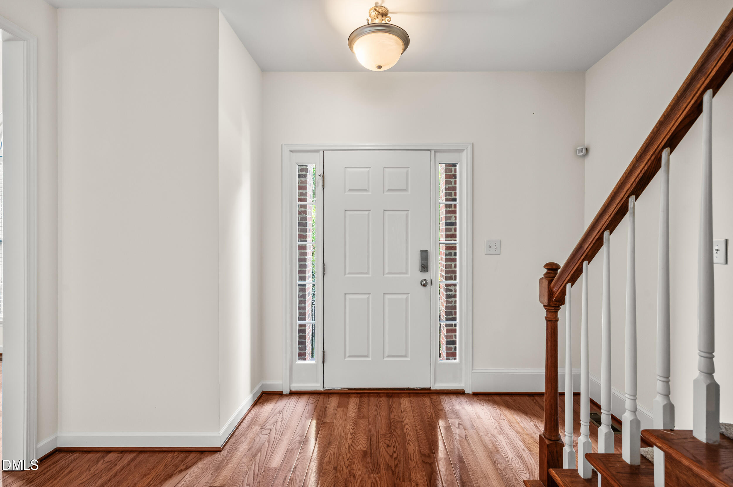 449 Seastone Street Property Photo 4