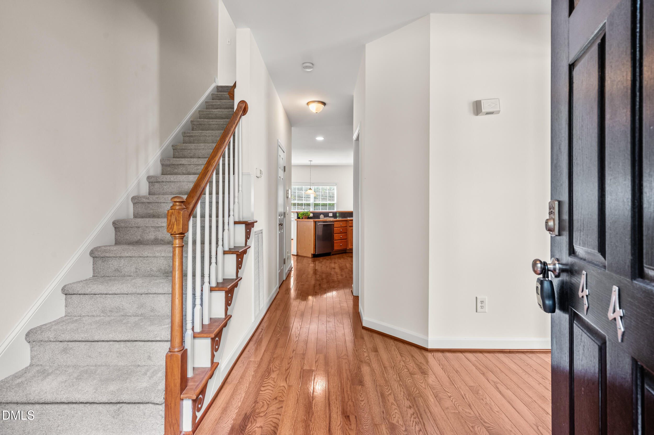 449 Seastone Street Property Photo 5