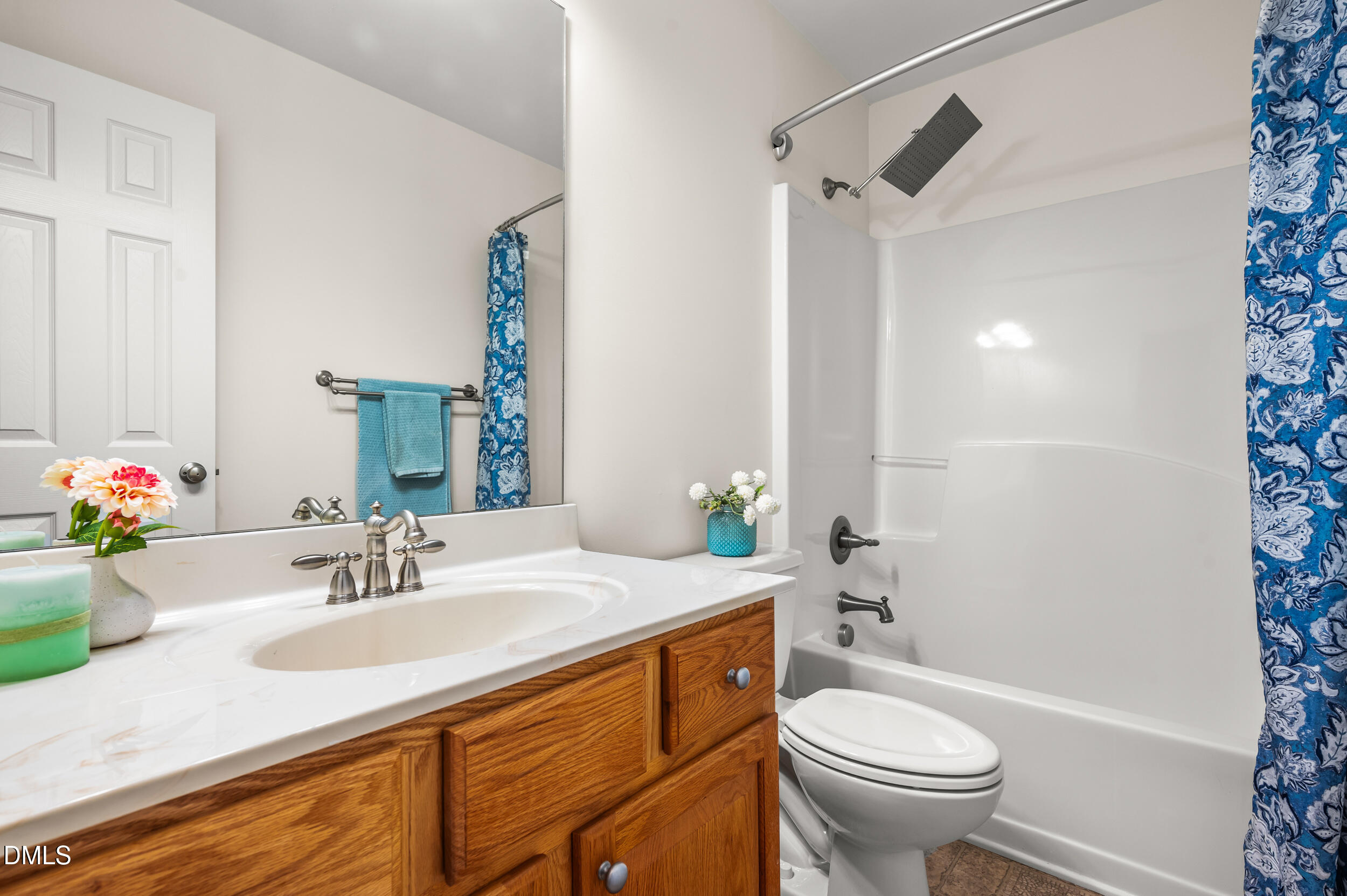 449 Seastone Street Property Photo 23