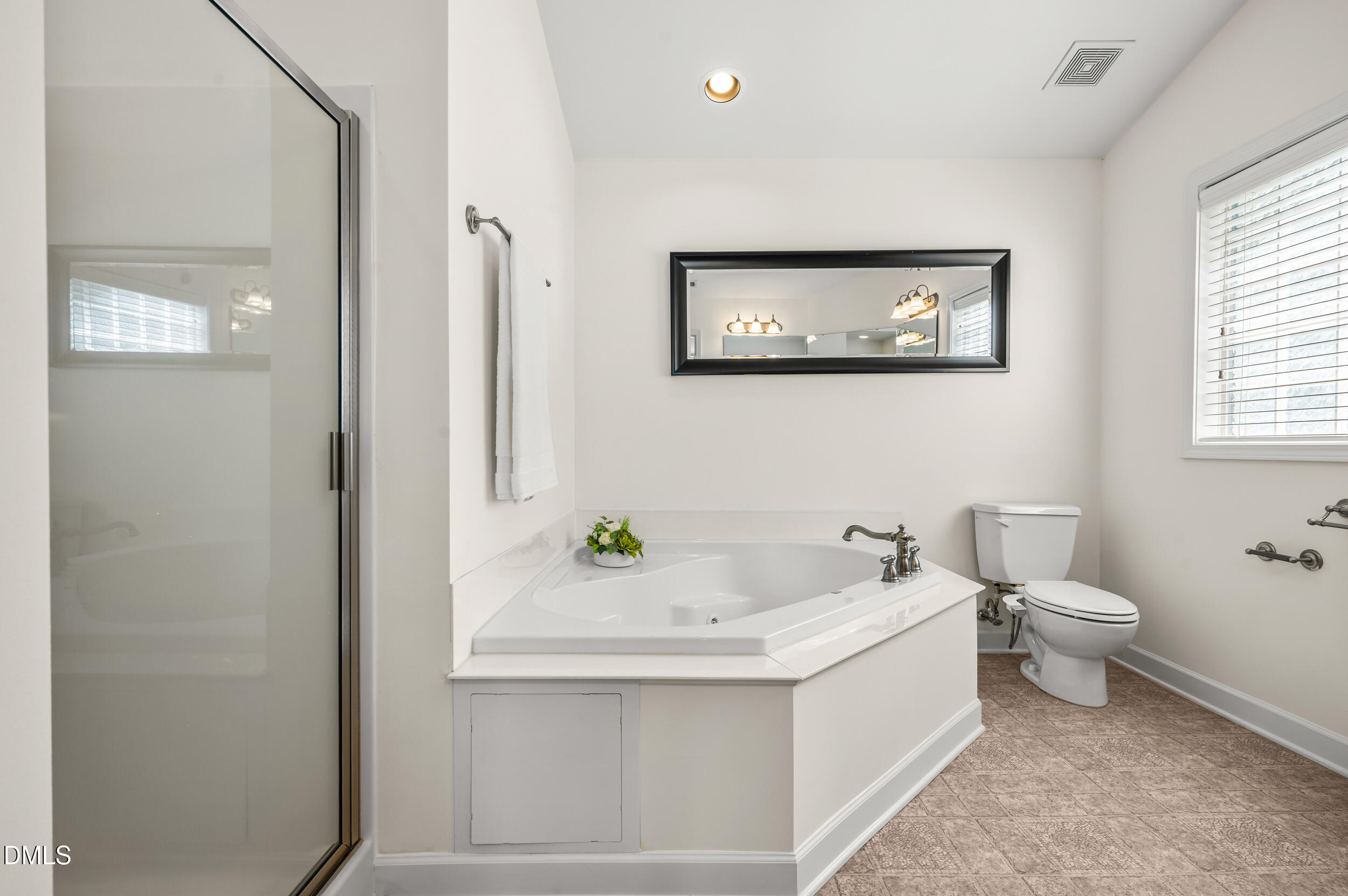 449 Seastone Street Property Photo 27