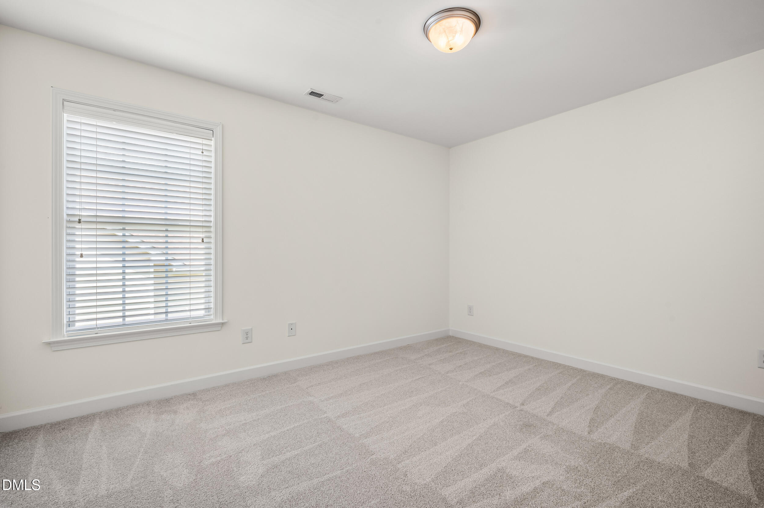 449 Seastone Street Property Photo 30