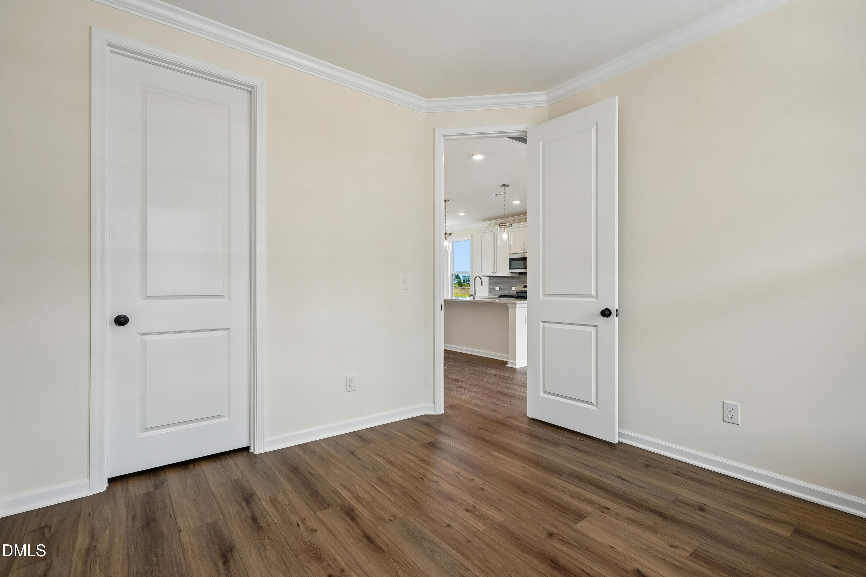 51 E Tiger Lily Trail Property Photo 8