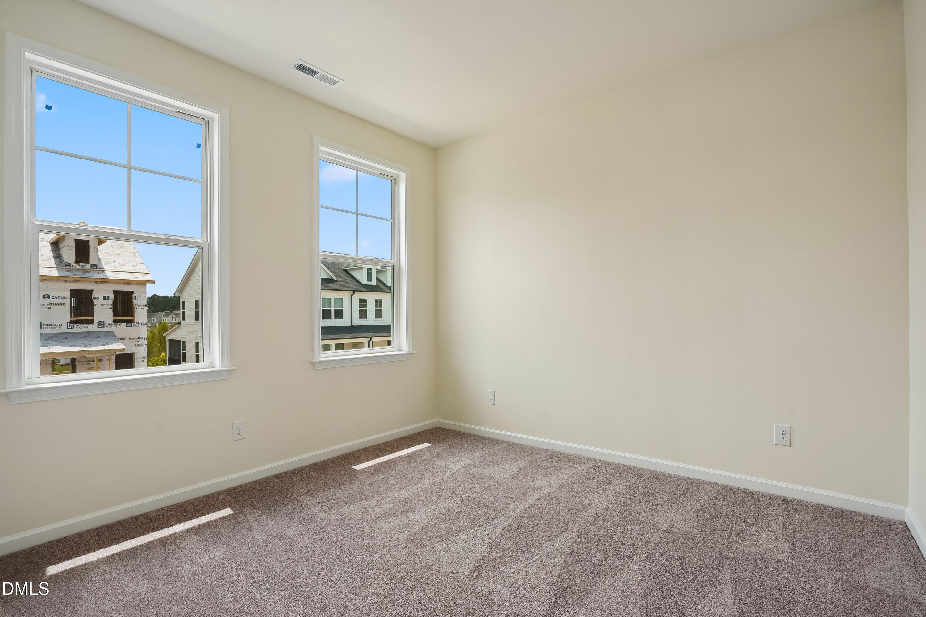 51 E Tiger Lily Trail Property Photo 17
