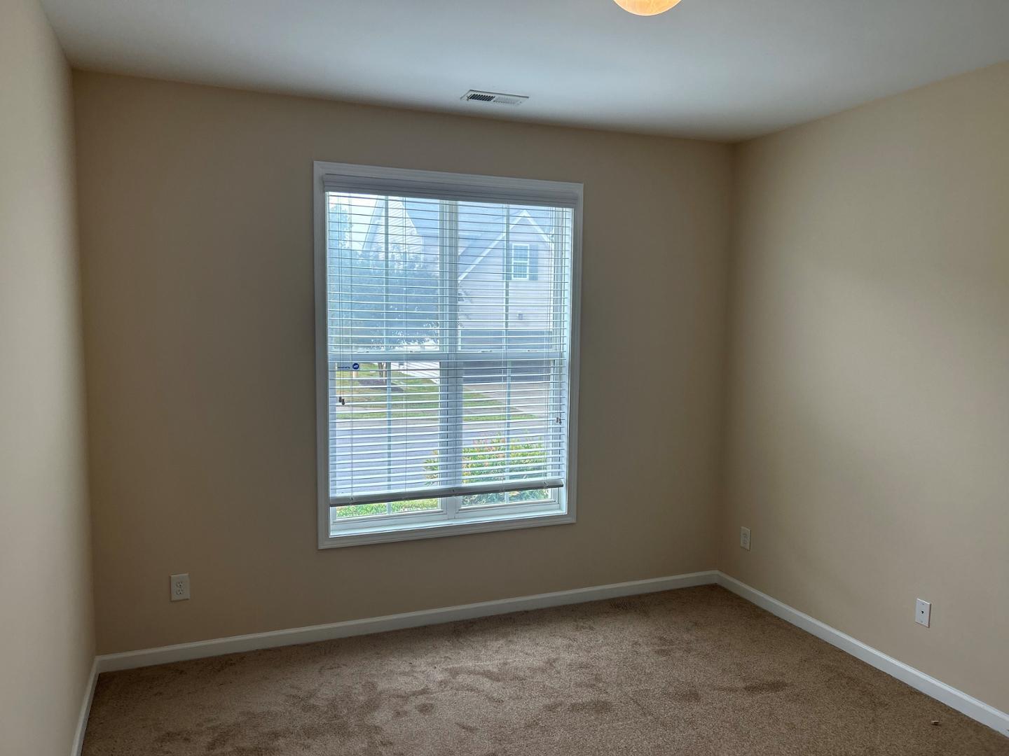 98 Verrazano Place Property Photo 15