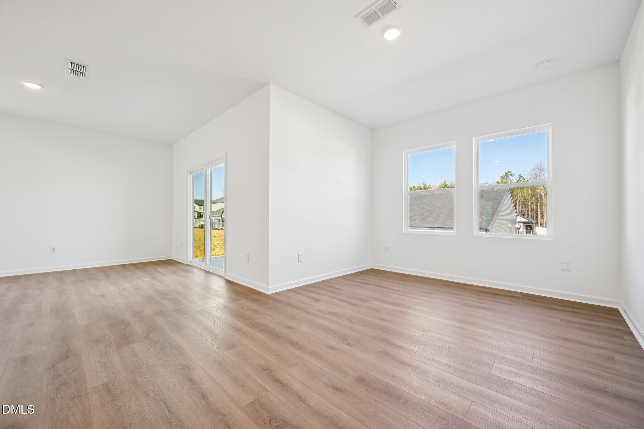 6651 Chillingham Drive 93 Property Photo 6
