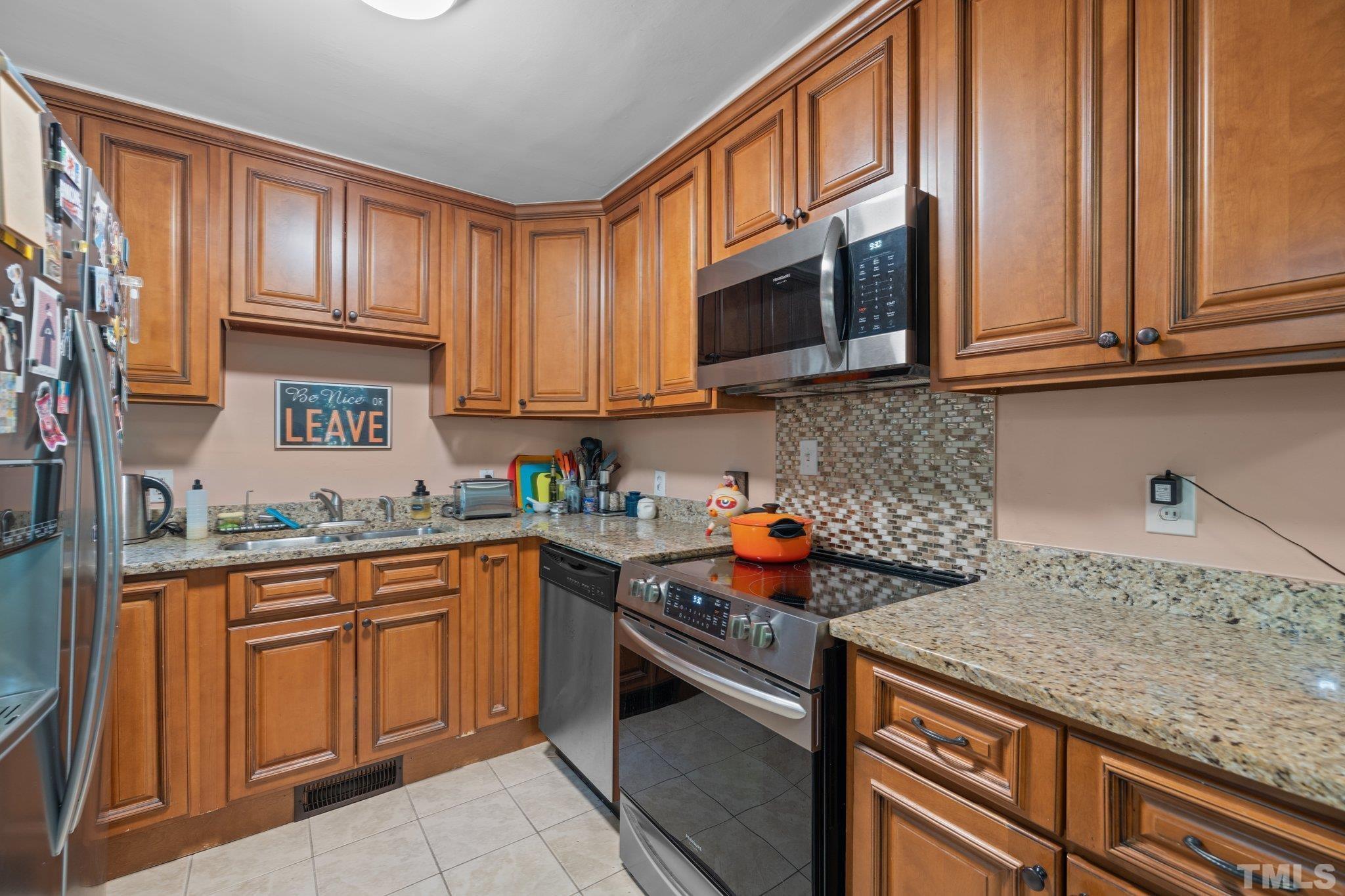 705 Tyler Road Property Photo 10