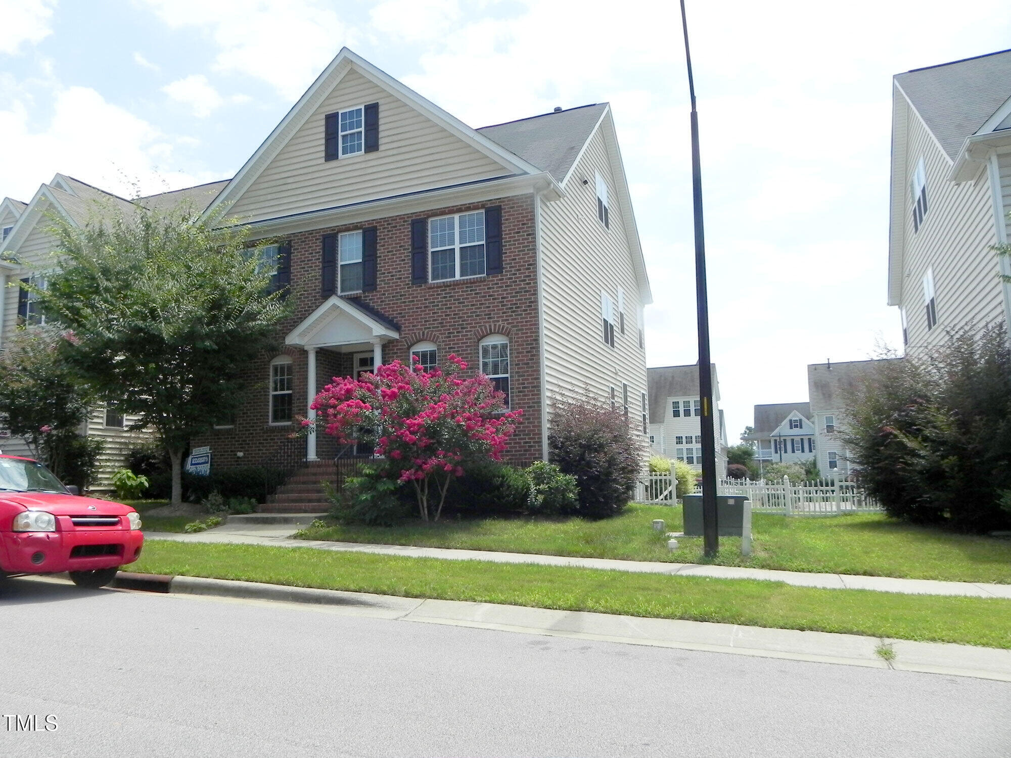 217 Butterbiggins Lane Property Photo 1