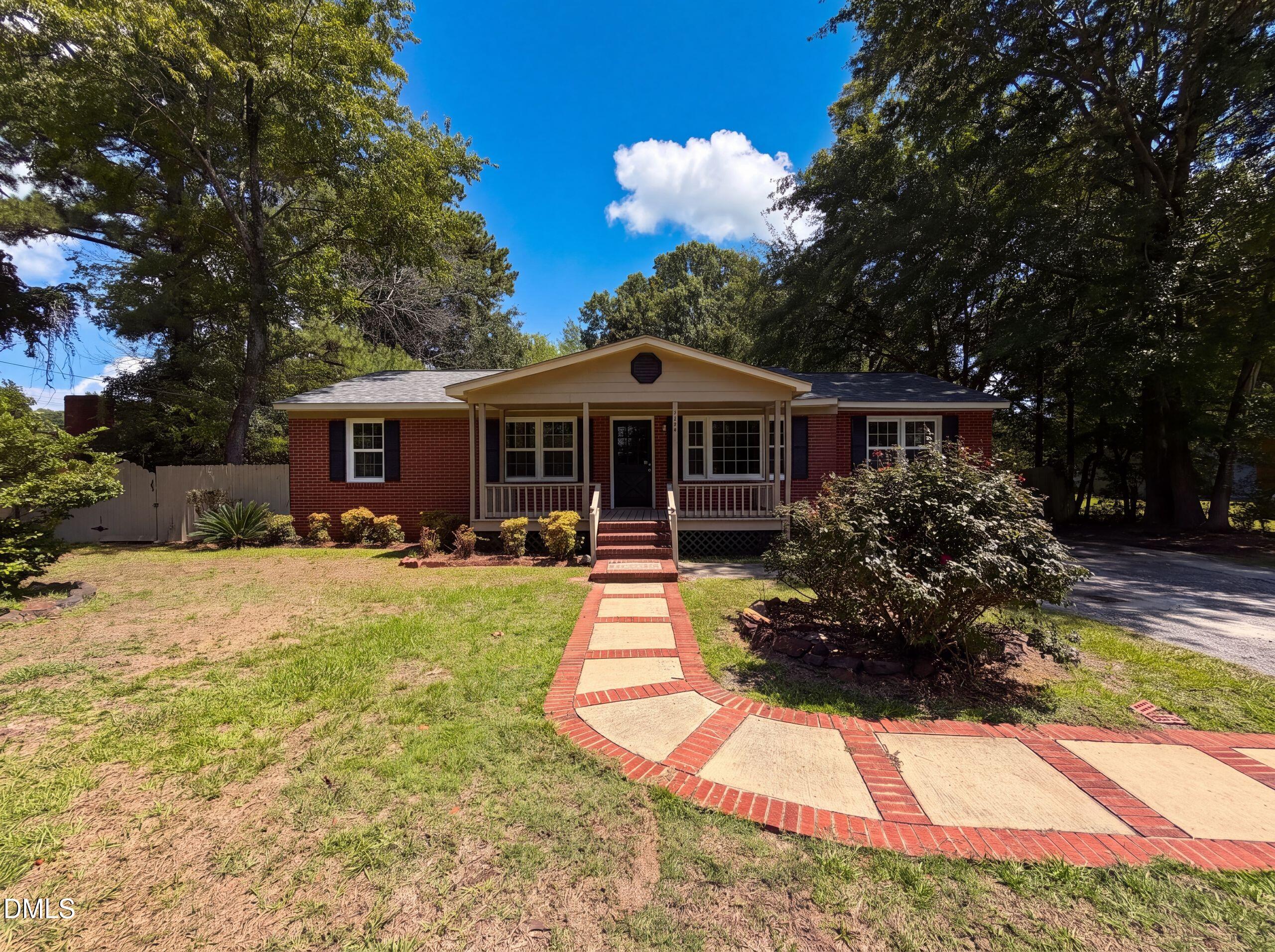 4060 Rosehill Road Property Photo 1