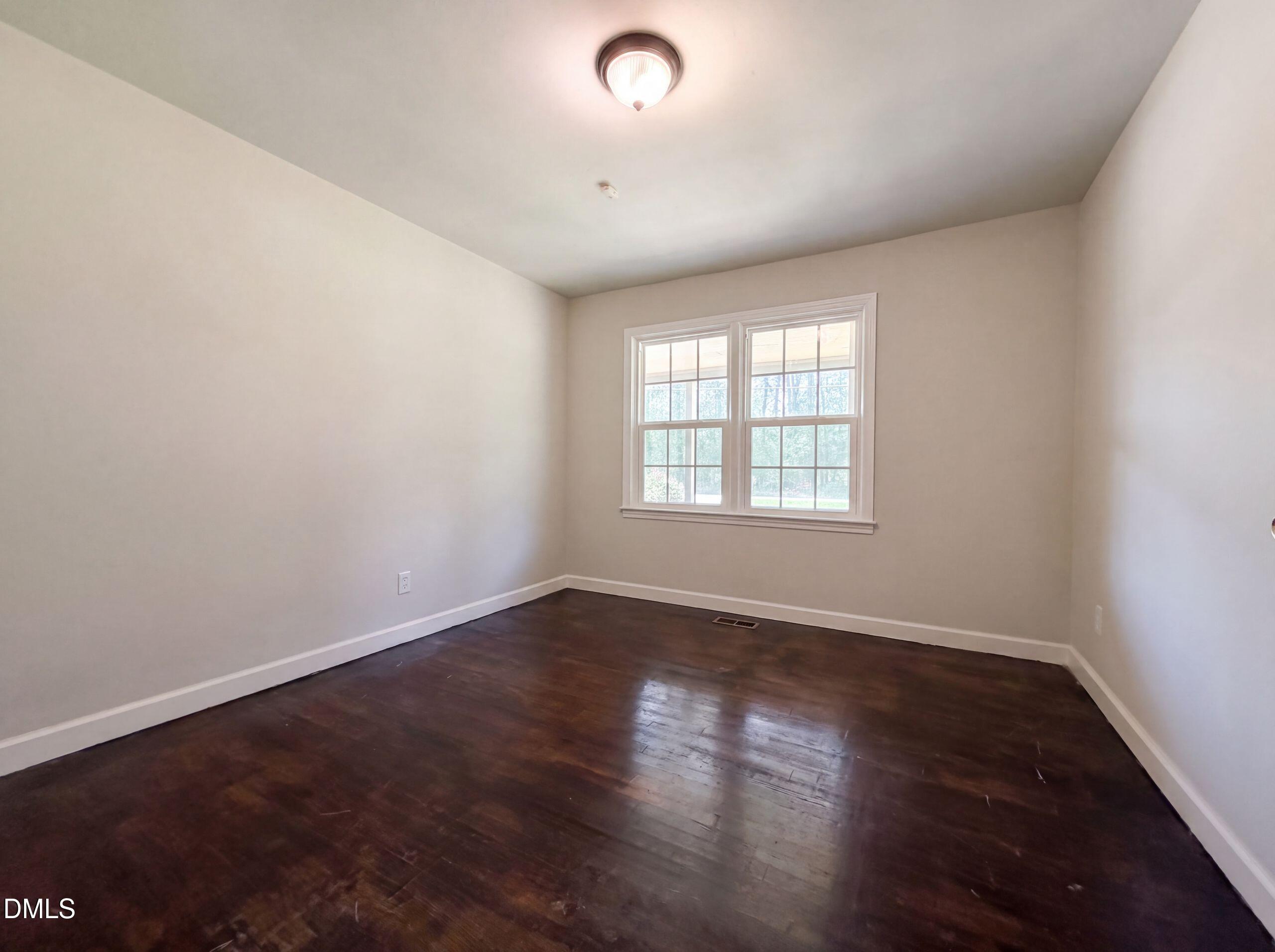 4060 Rosehill Road Property Photo 4
