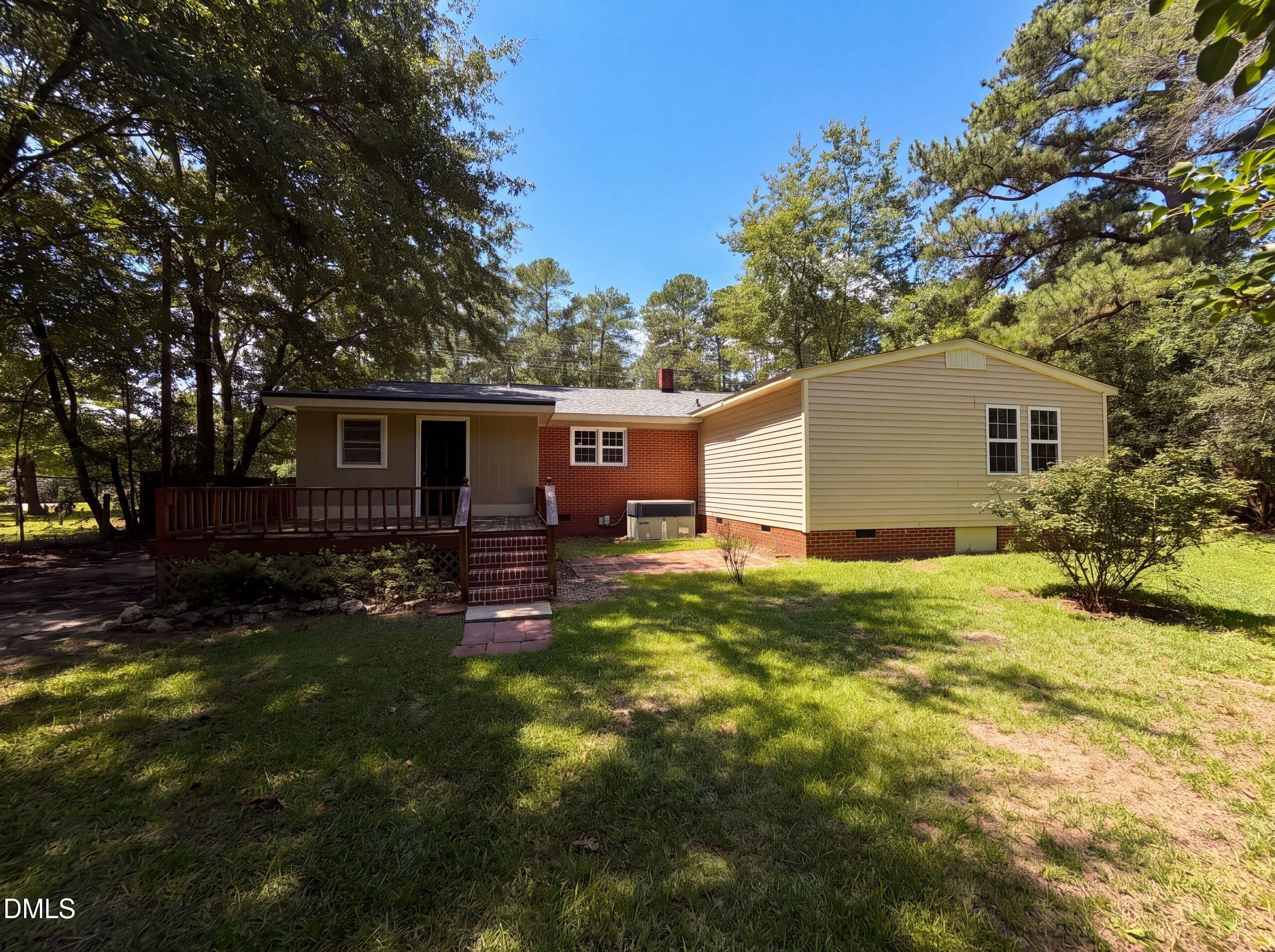 4060 Rosehill Road Property Photo 5