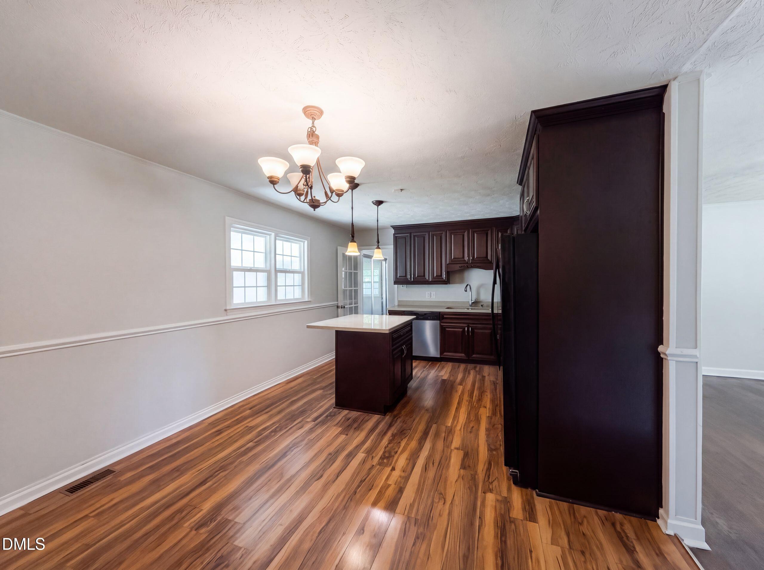 4060 Rosehill Road Property Photo 6