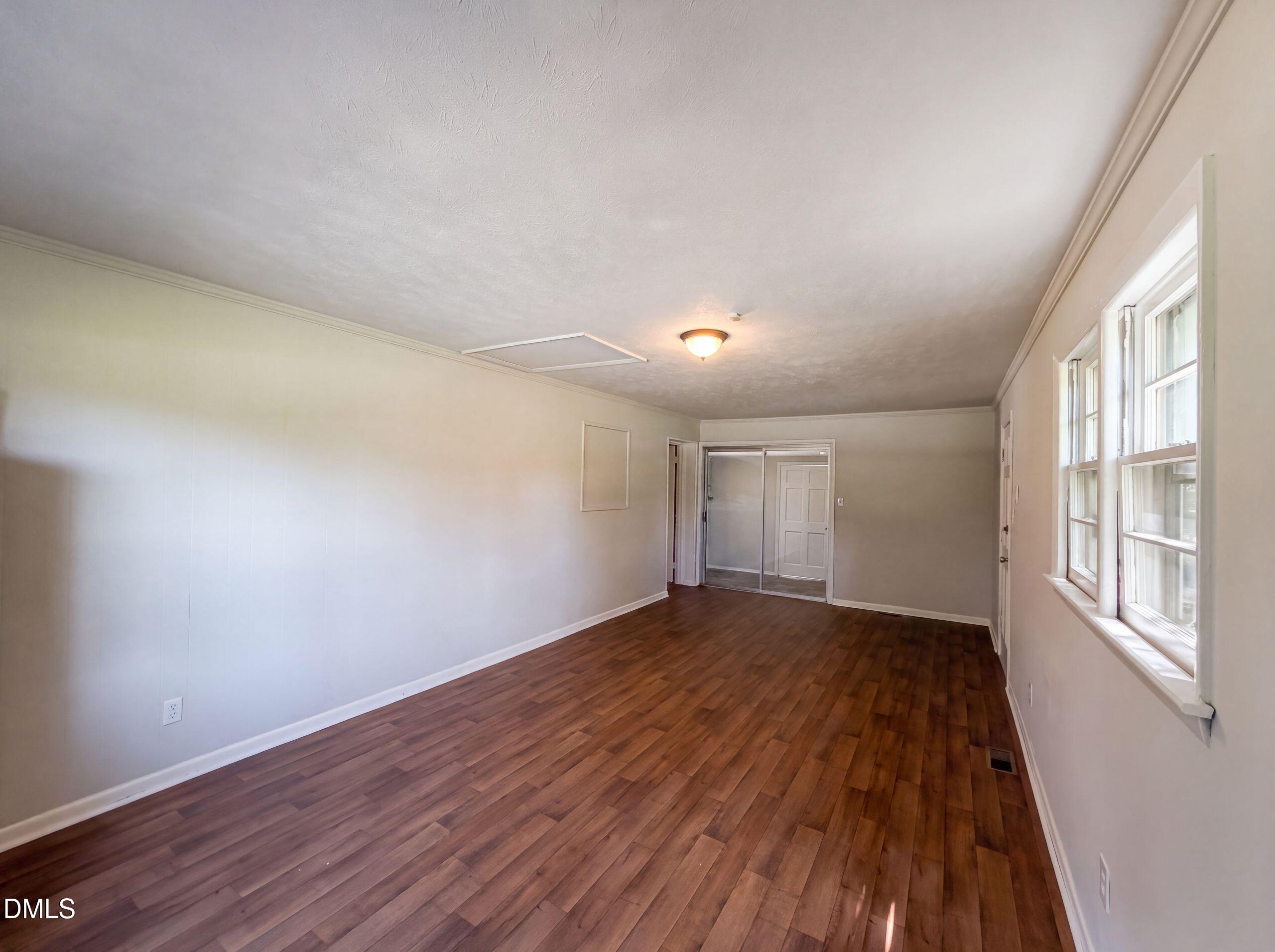4060 Rosehill Road Property Photo 9