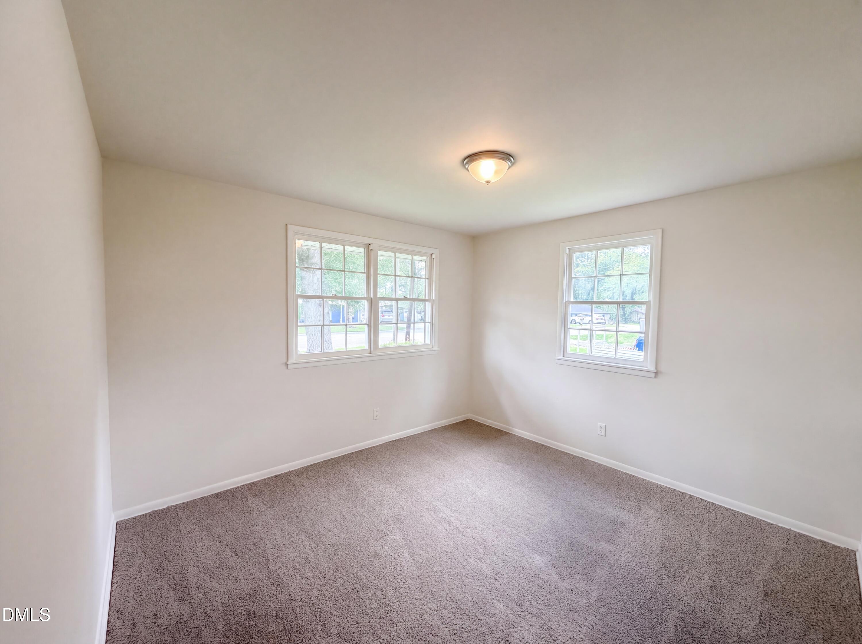 705 Peyton Street Property Photo 11