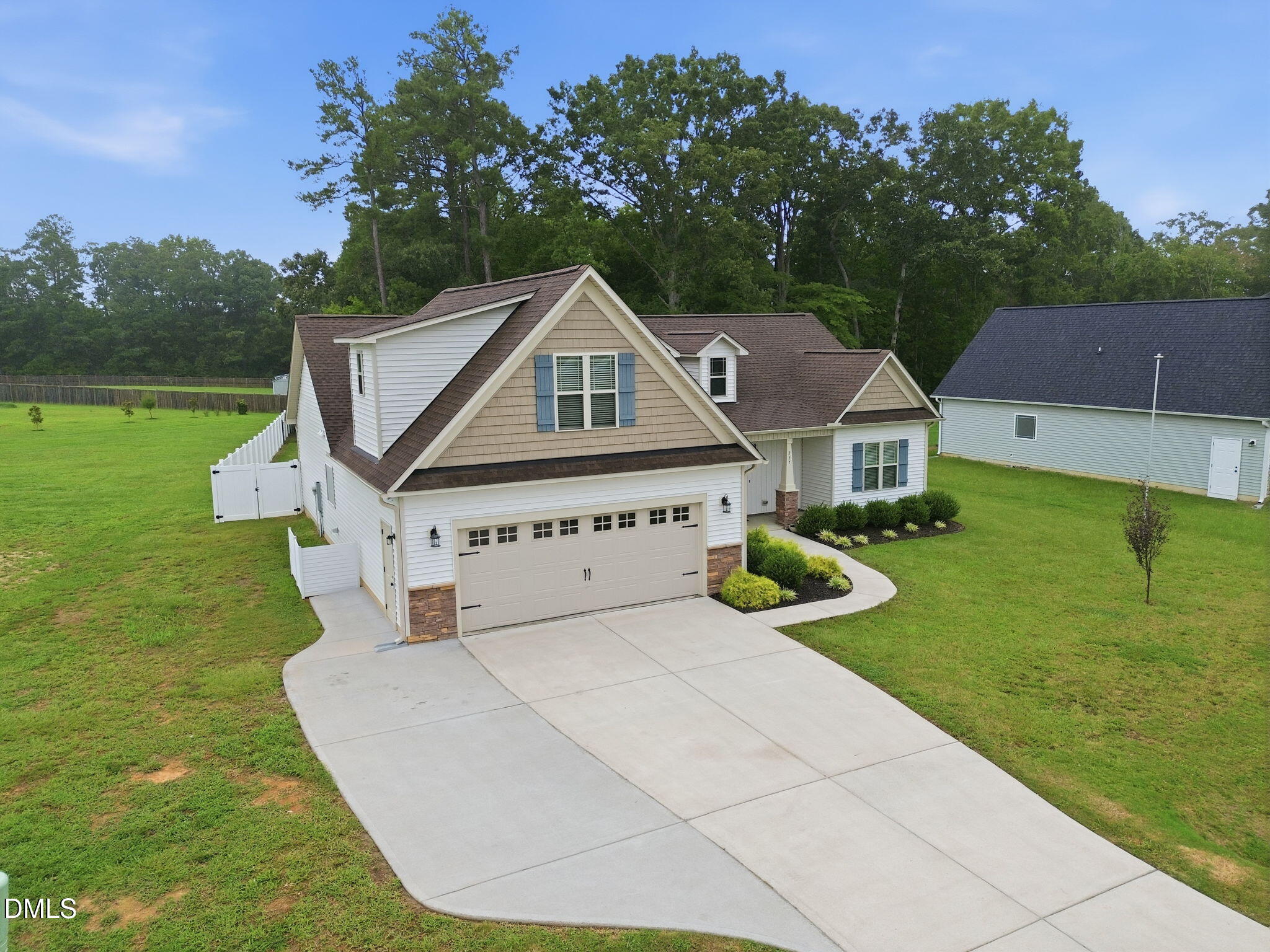 237 Carolina Landing Drive Property Photo 6