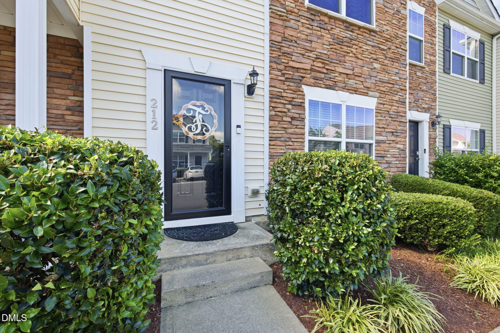 1304 Cozart Street Property Photo 6