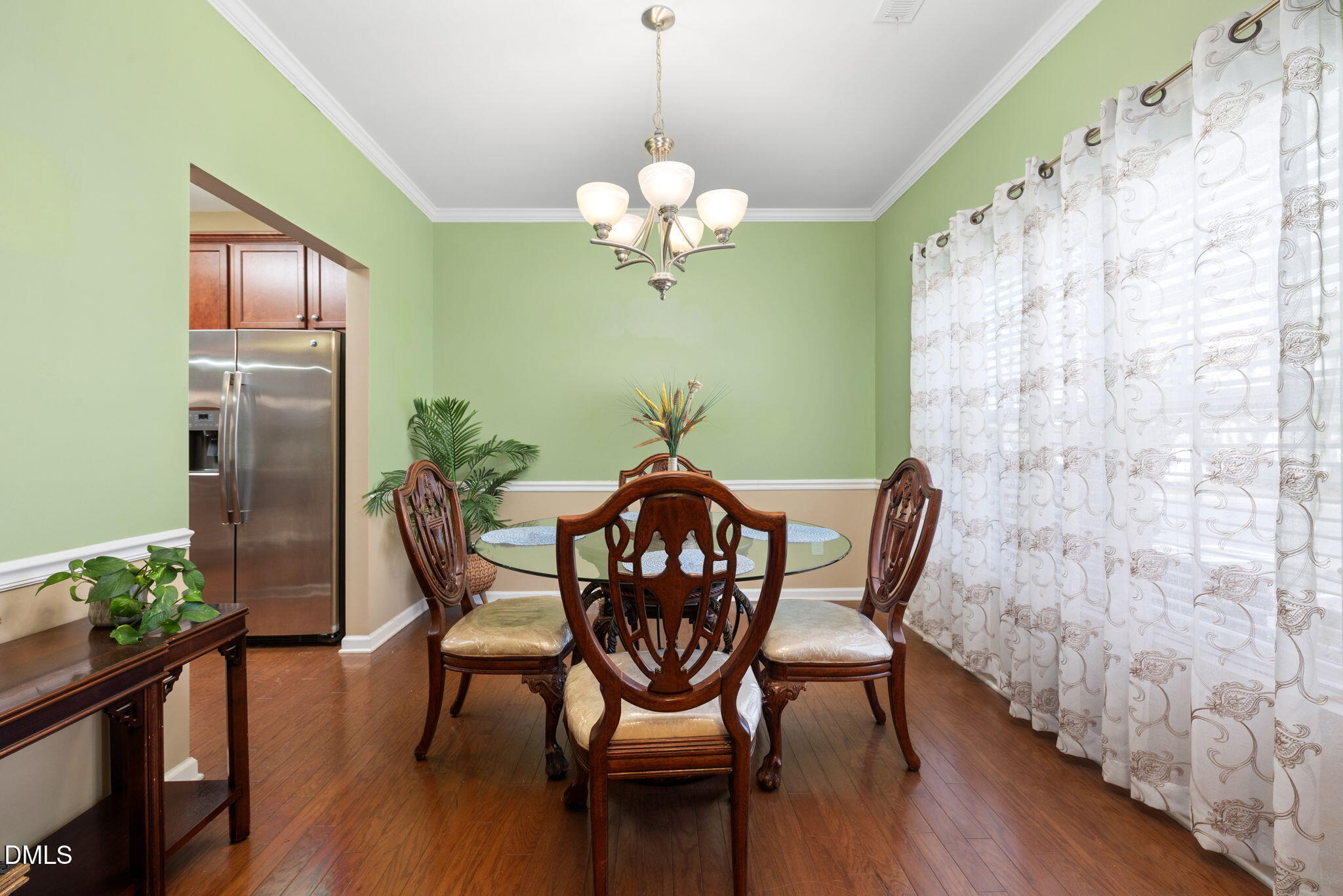1304 Cozart Street Property Photo 8