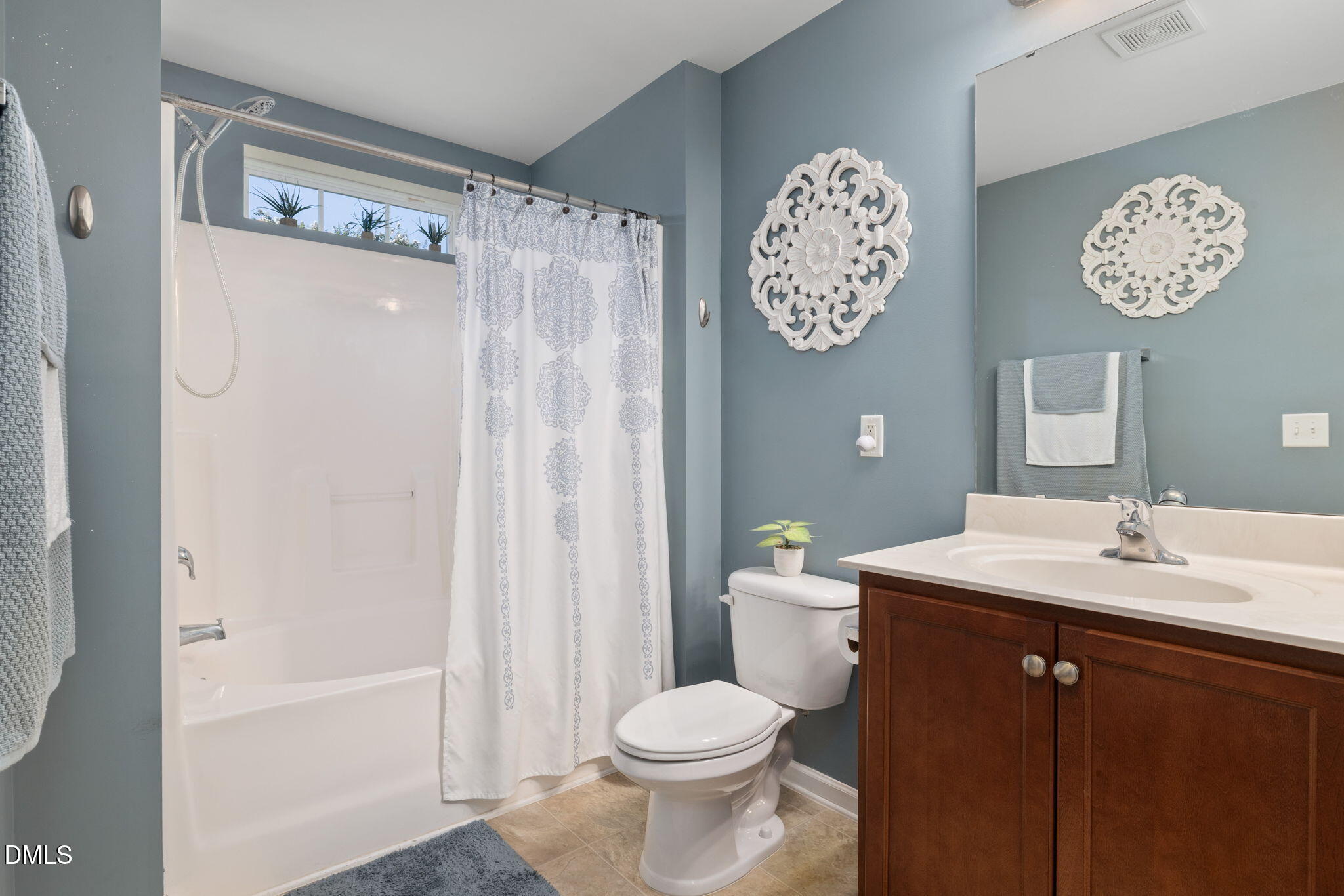 1304 Cozart Street Property Photo 25