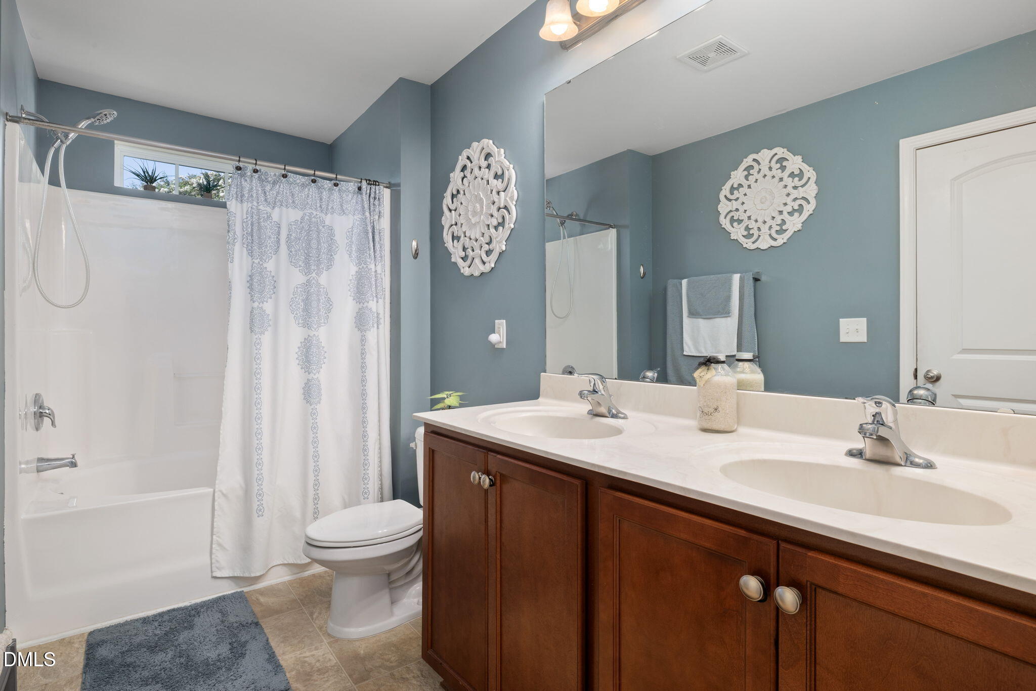 1304 Cozart Street Property Photo 26