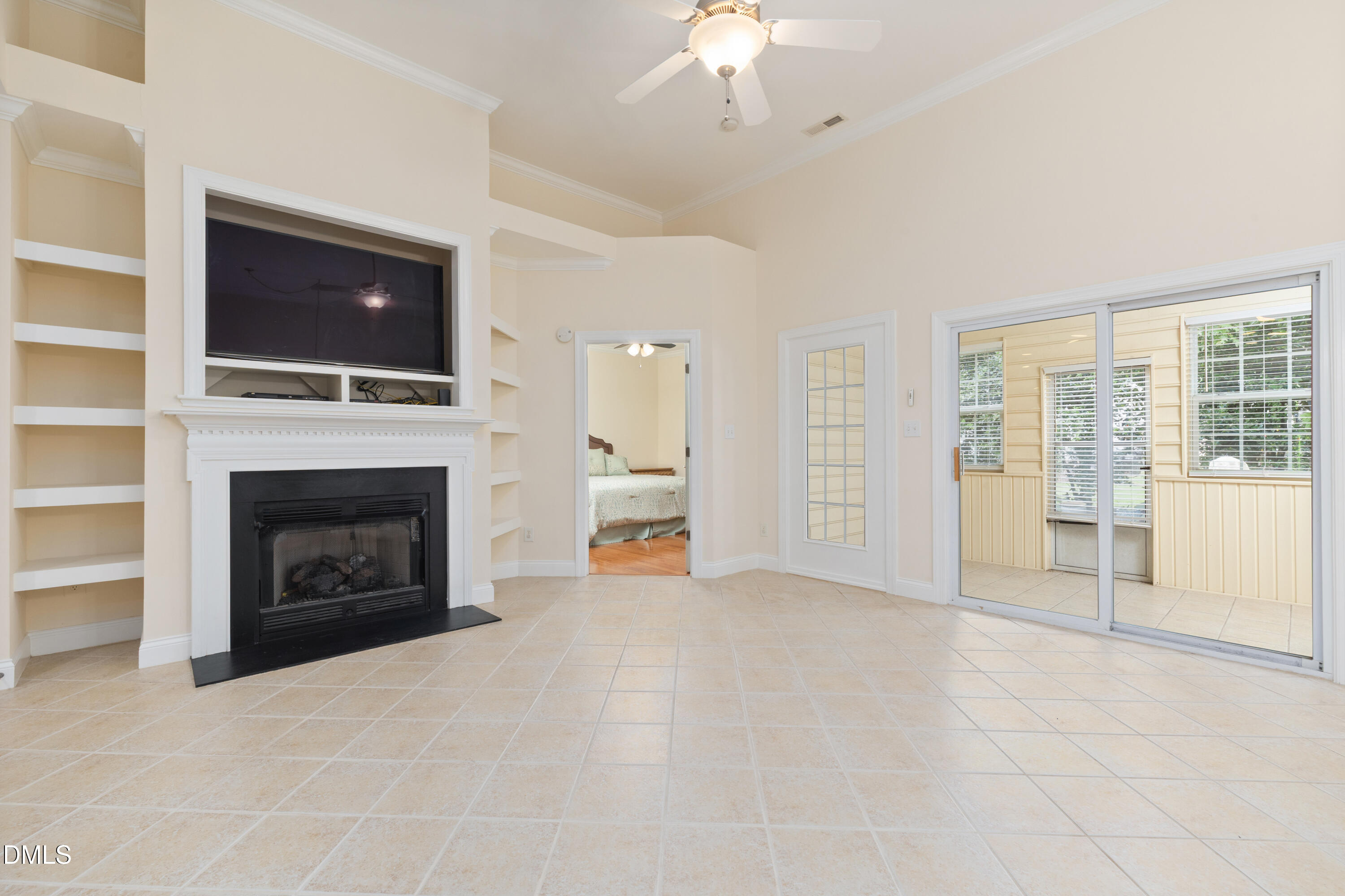 8009 Crookneck Drive Property Photo 18