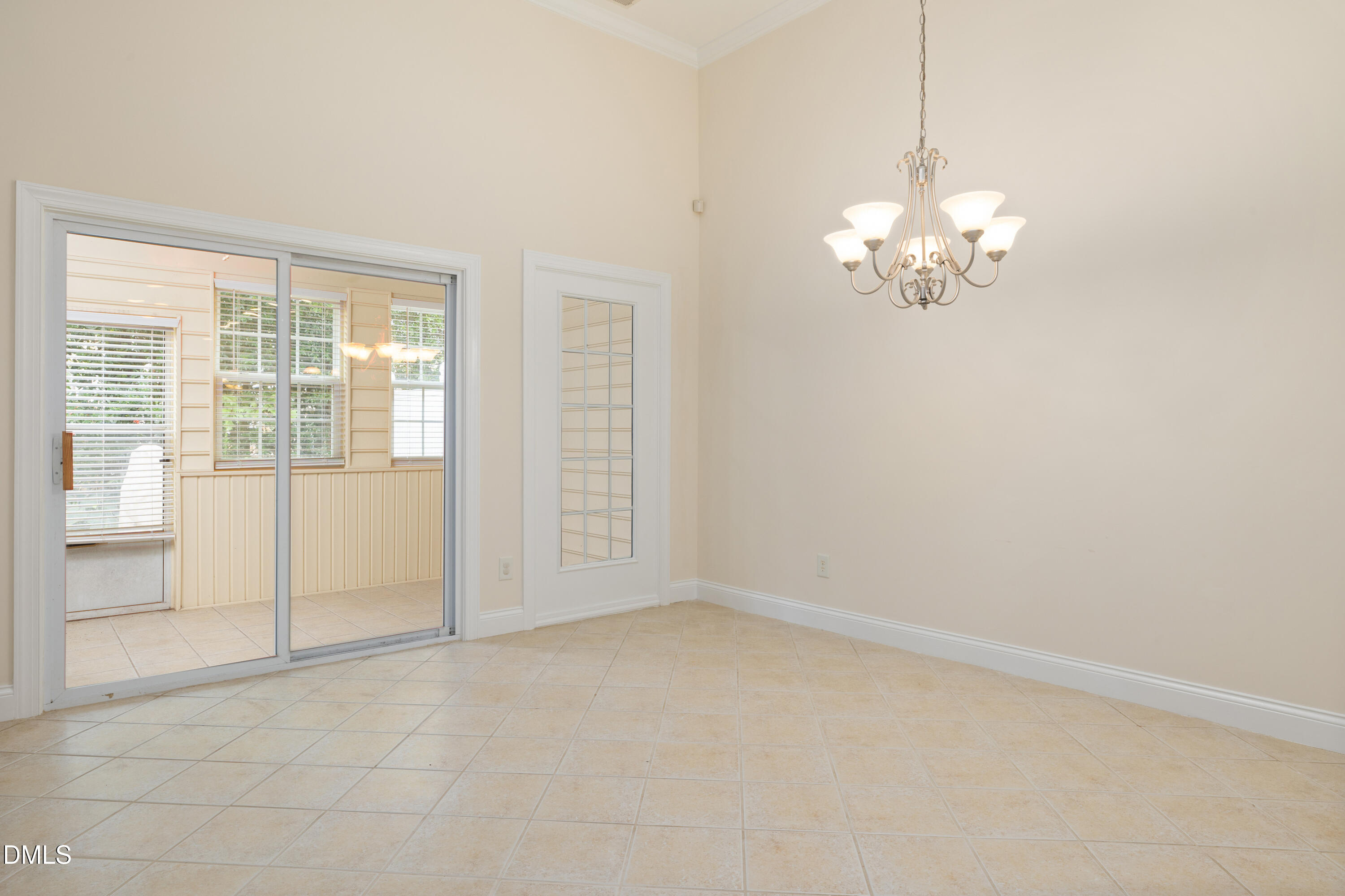 8009 Crookneck Drive Property Photo 21