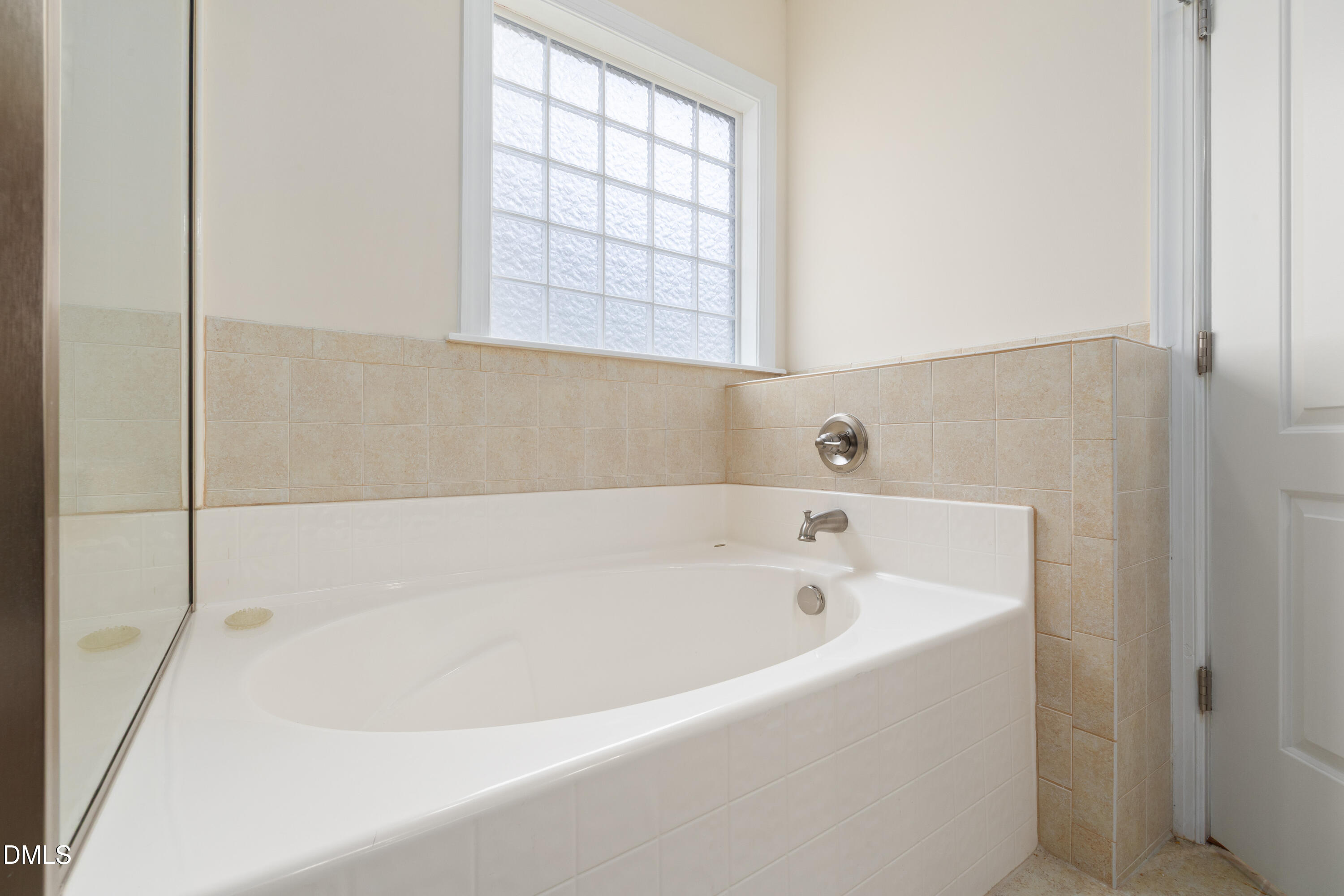 8009 Crookneck Drive Property Photo 32