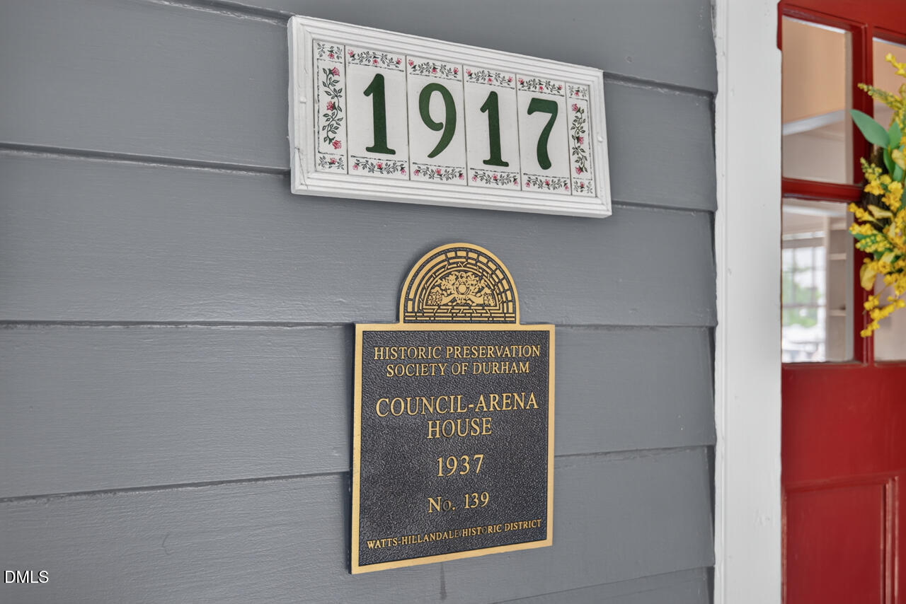 1917 W Club Boulevard Property Photo 5