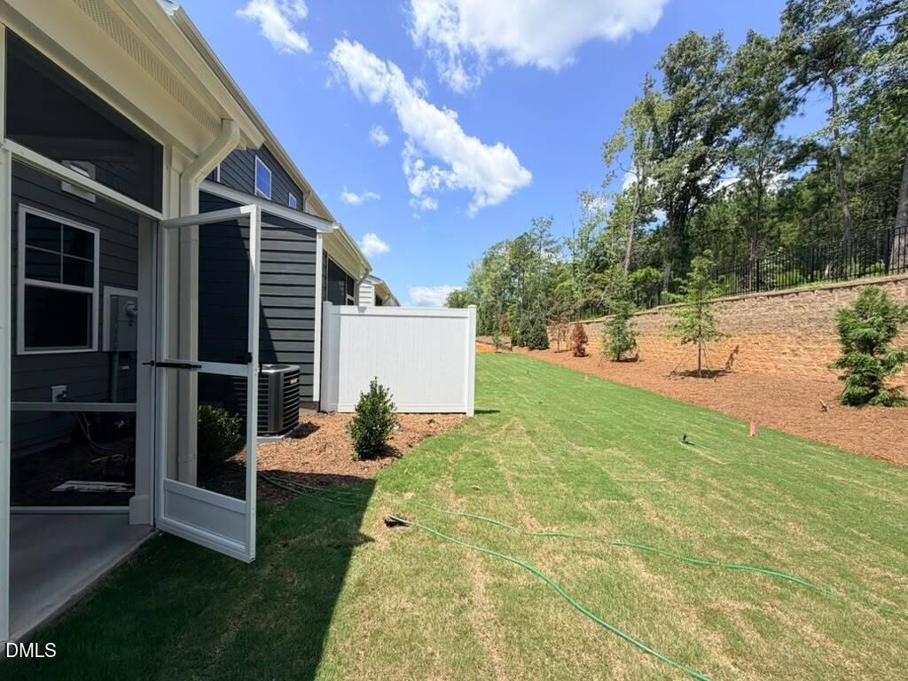 228 Deercroft Drive Property Photo 5