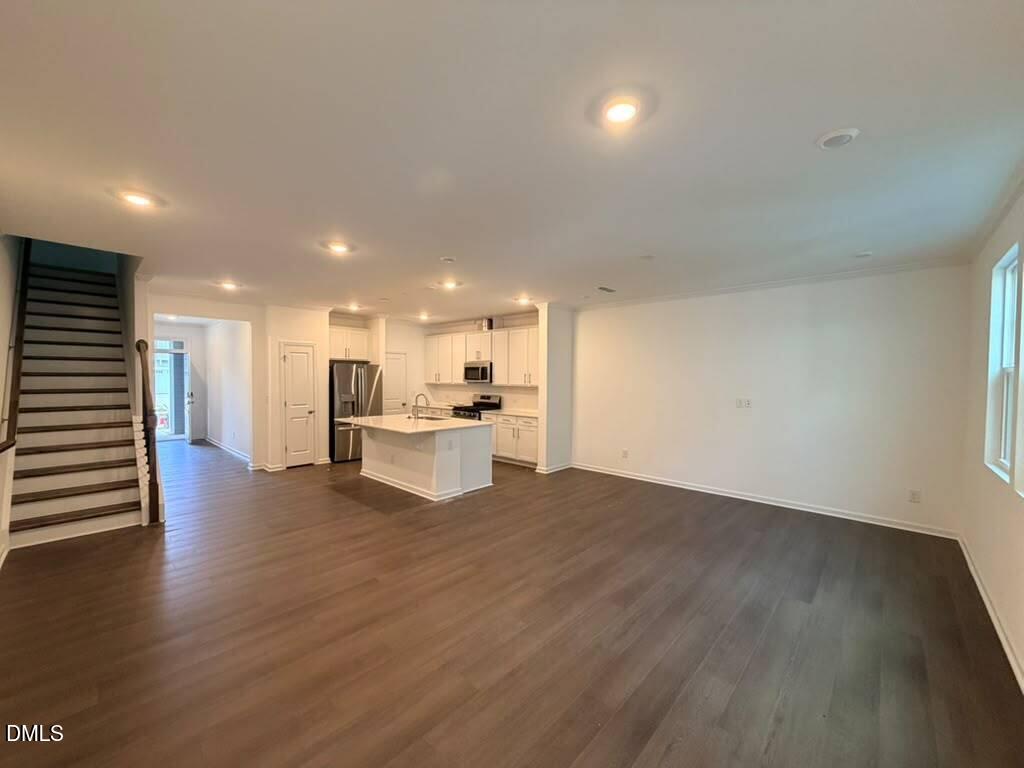 228 Deercroft Drive Property Photo 8