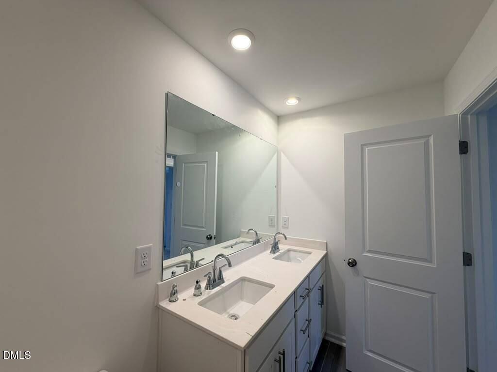 228 Deercroft Drive Property Photo 18