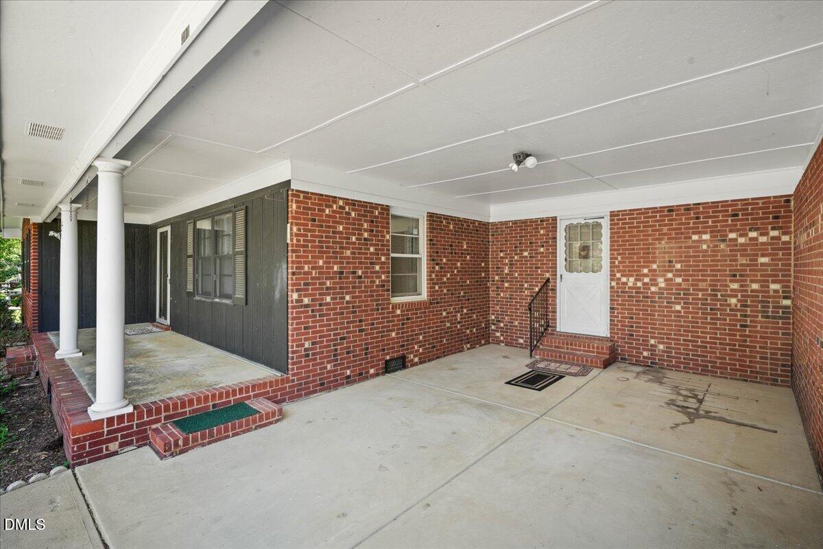 301 Flamingo Drive Property Photo 2