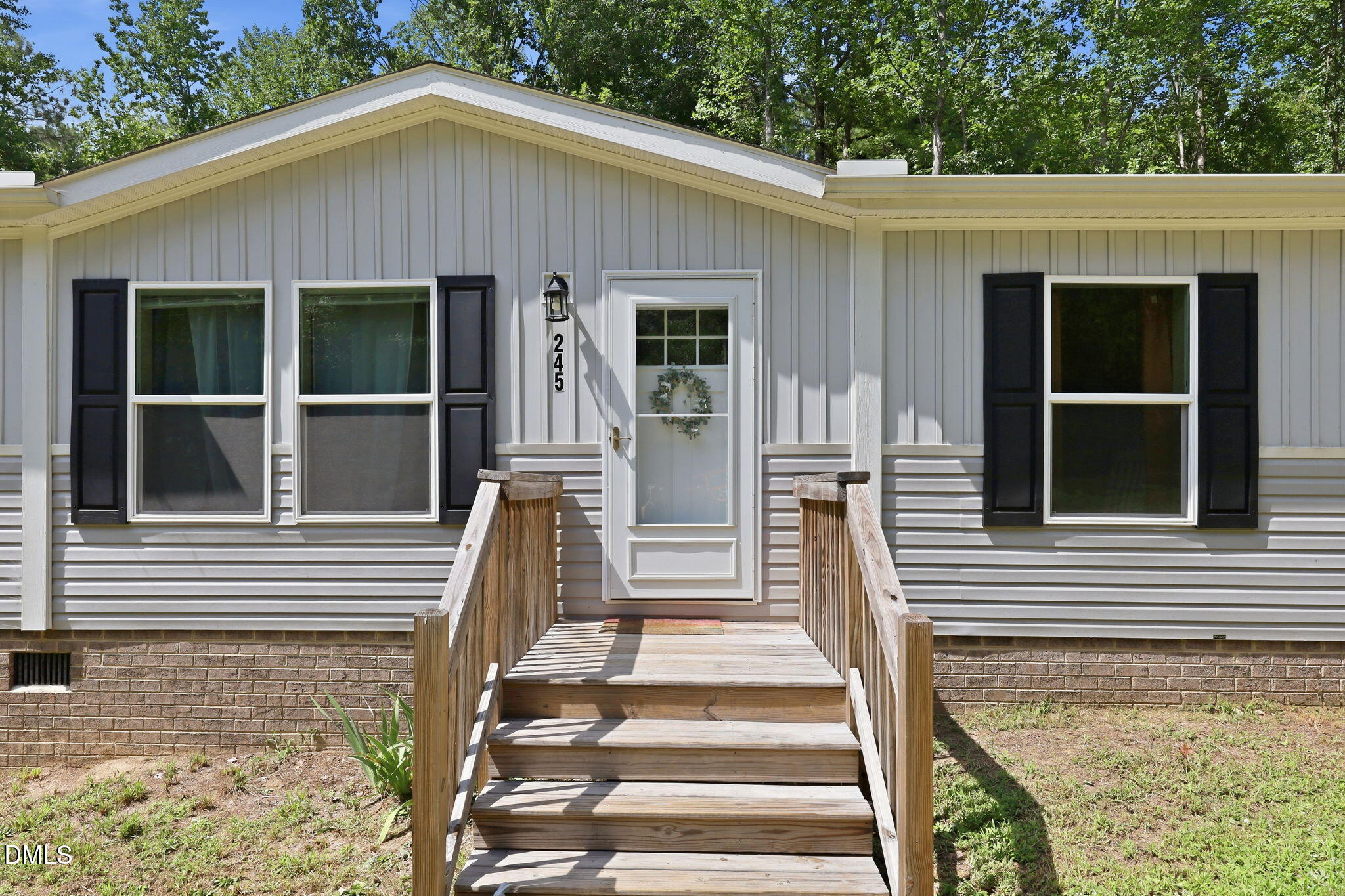 245 Oak Forest Lane Property Photo 2