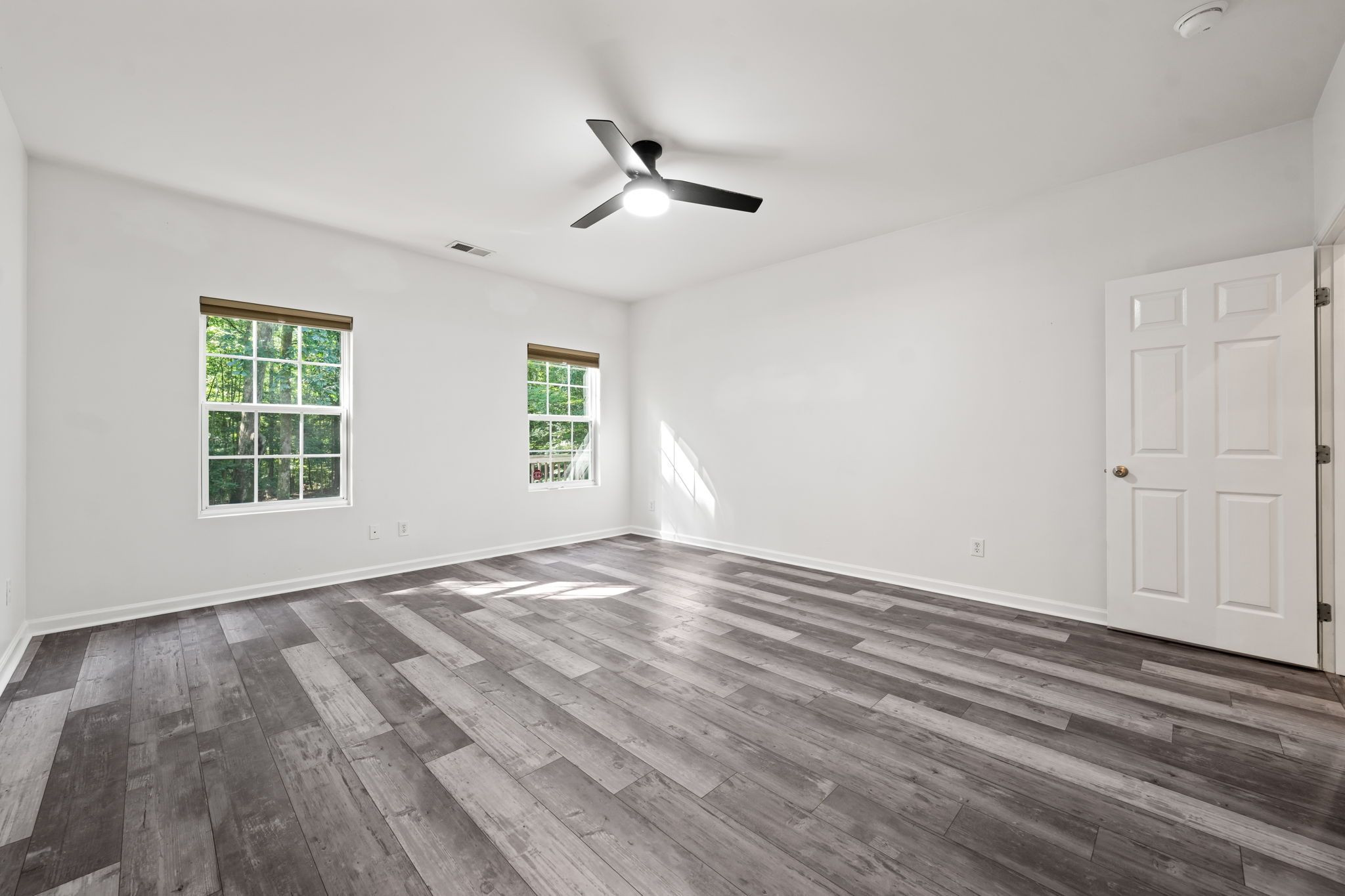 228 River Hills Drive Property Photo 20