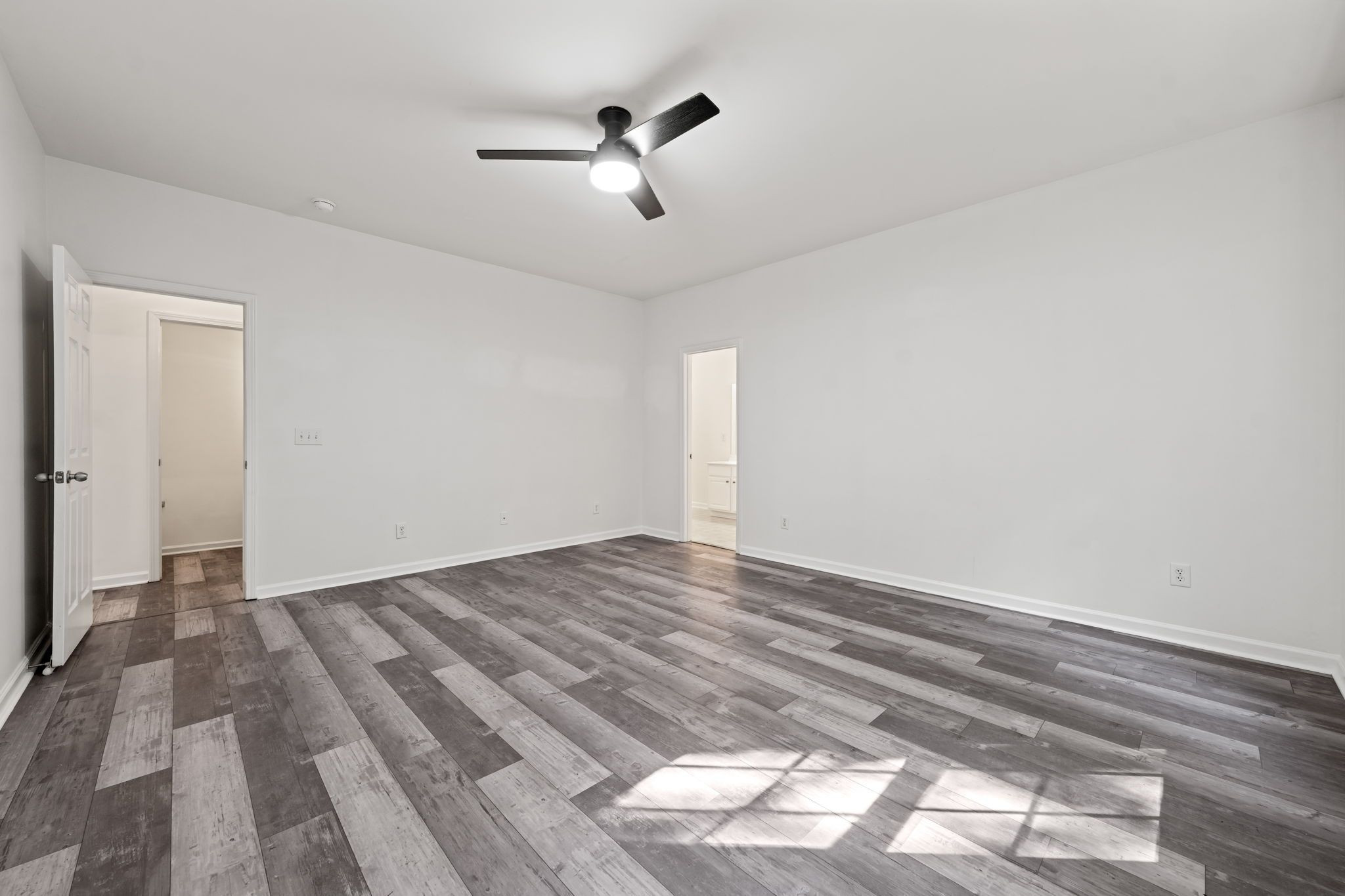 228 River Hills Drive Property Photo 21