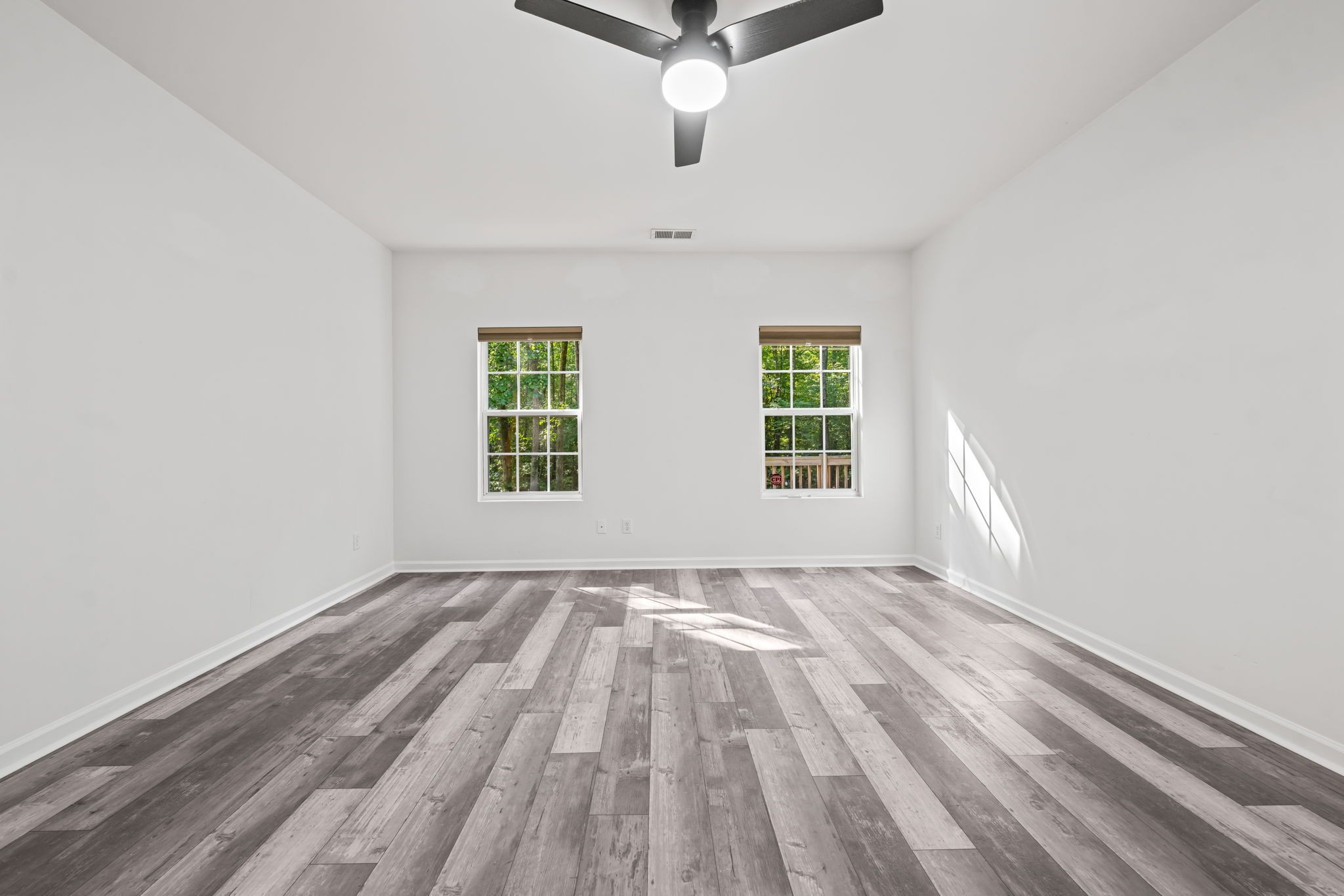 228 River Hills Drive Property Photo 22