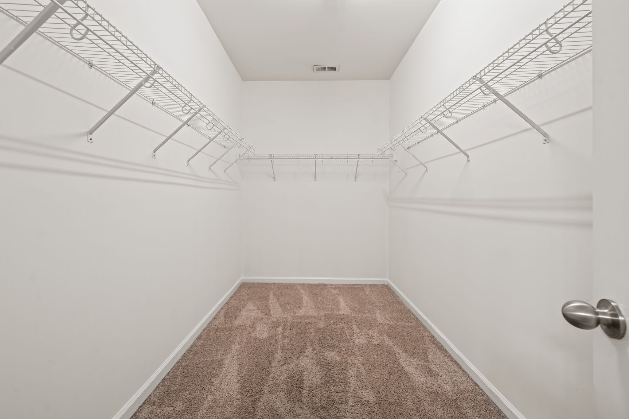 228 River Hills Drive Property Photo 25