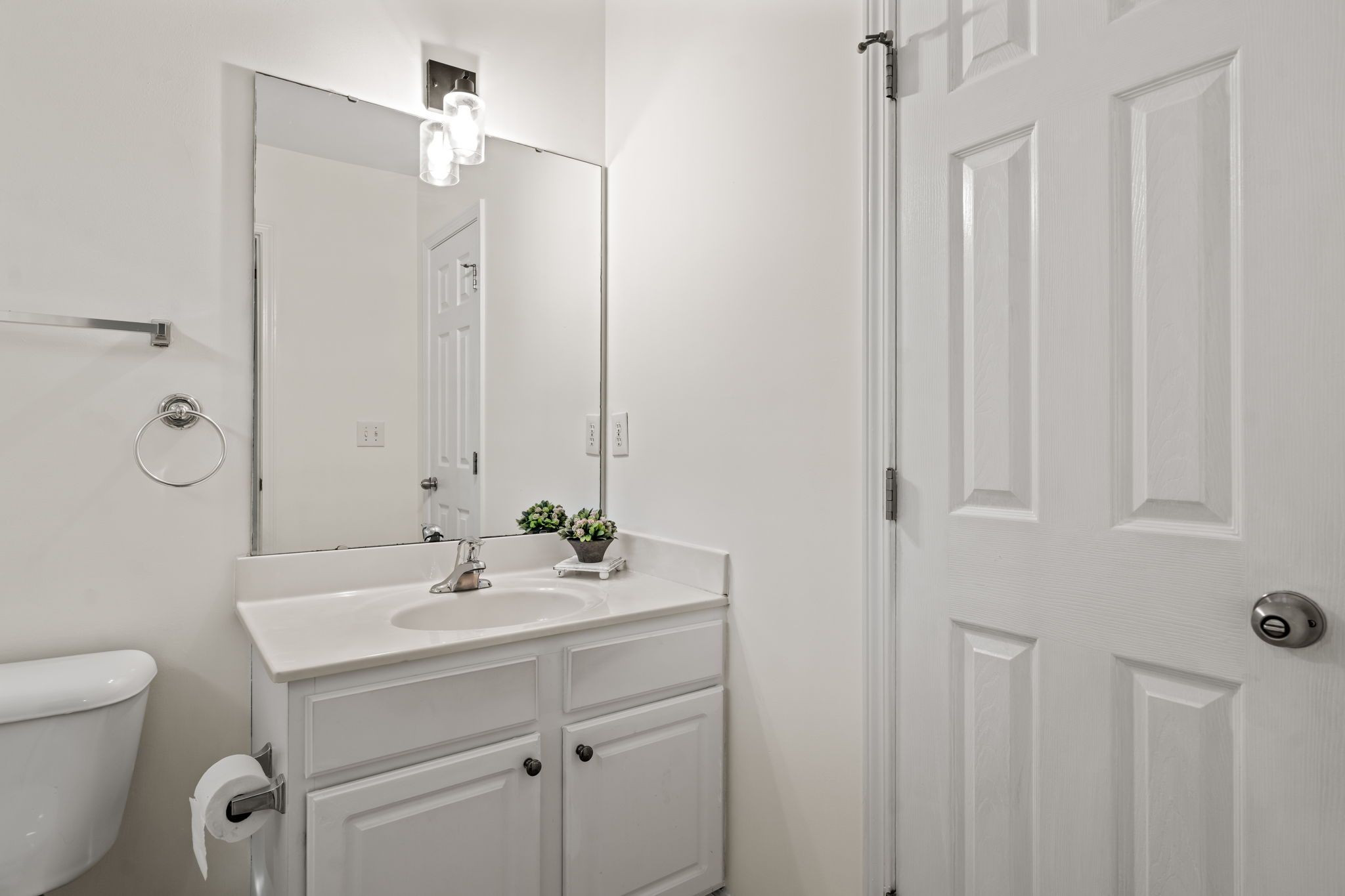 228 River Hills Drive Property Photo 39