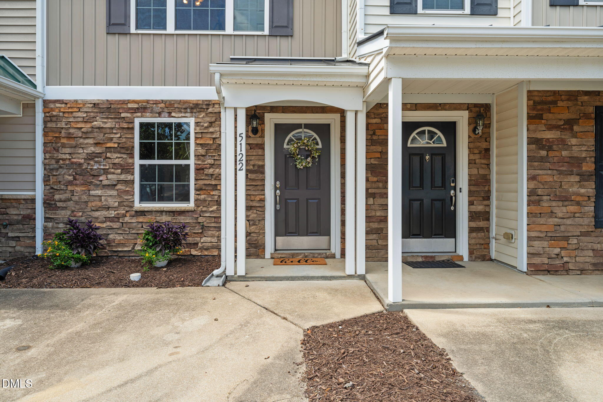 5122 Thornton Knoll Way Property Photo 3