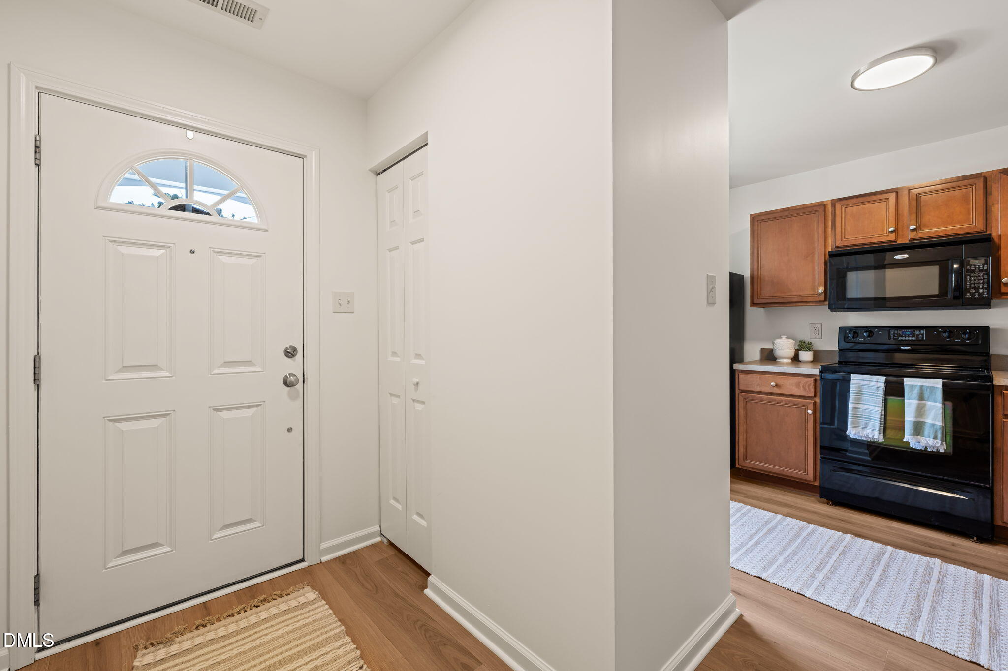 5122 Thornton Knoll Way Property Photo 4