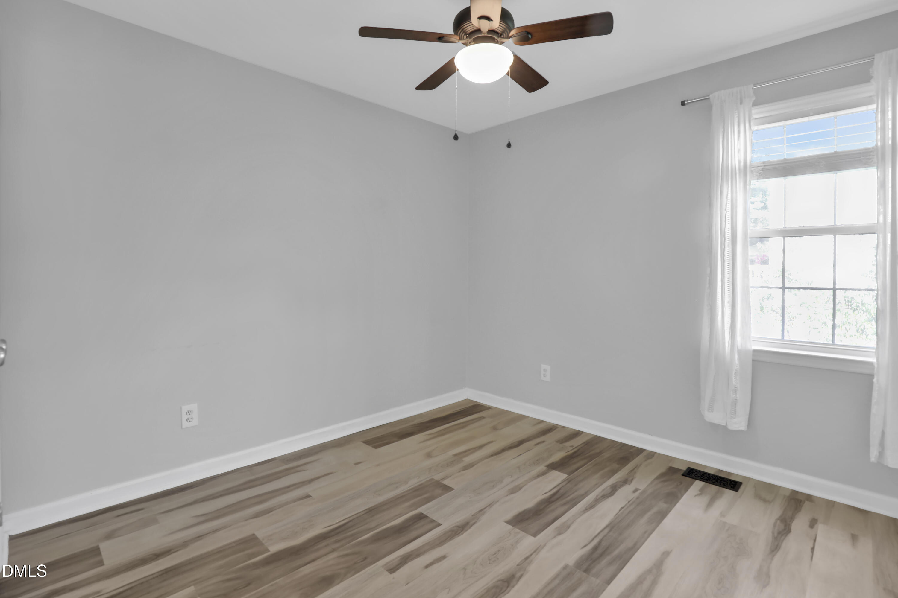1120 Curtiss Drive Property Photo 13