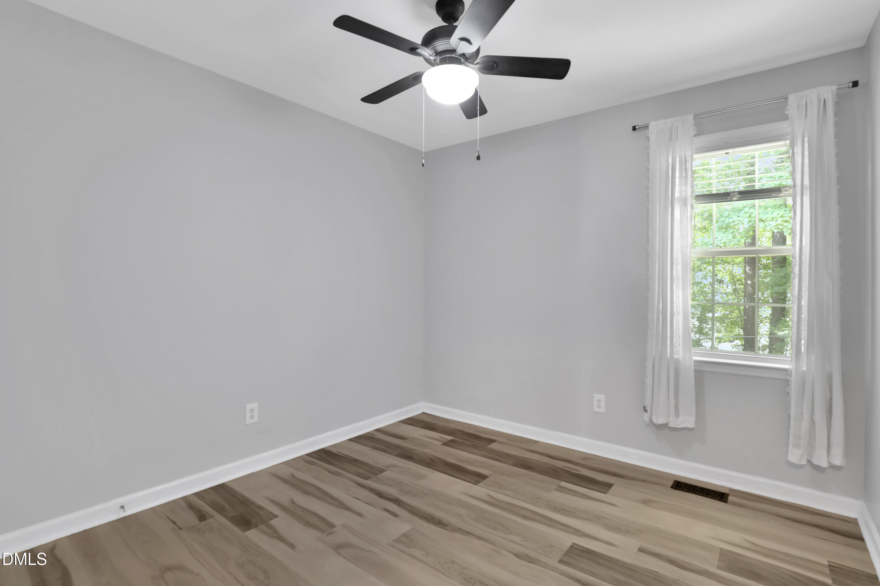 1120 Curtiss Drive Property Photo 14