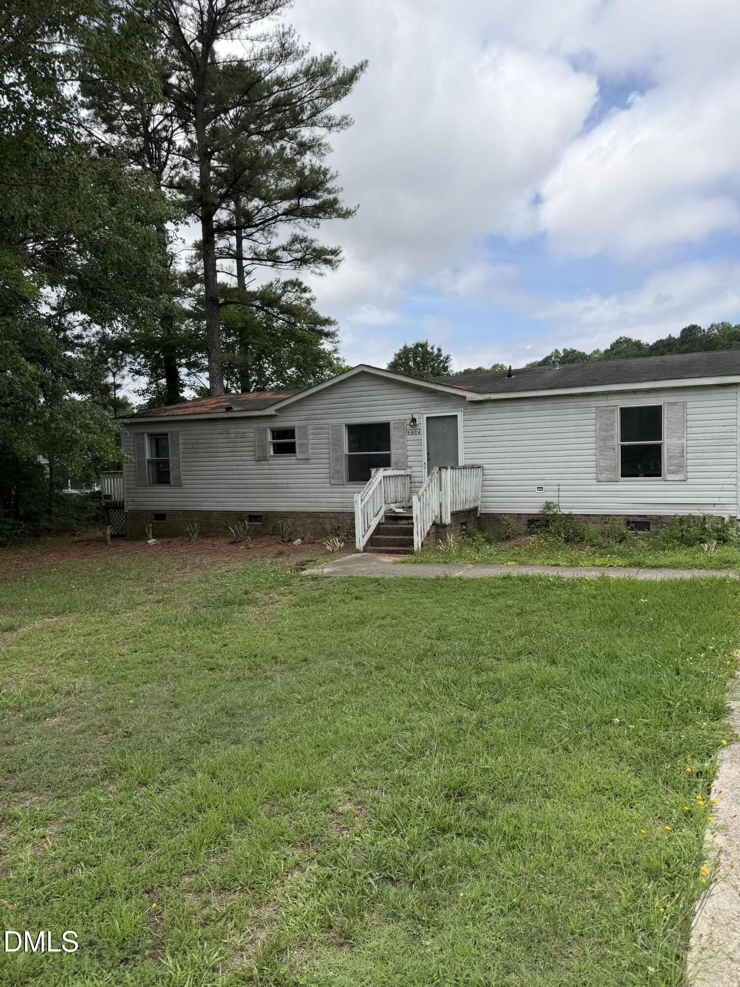 6904 Agea Lane Property Photo 2