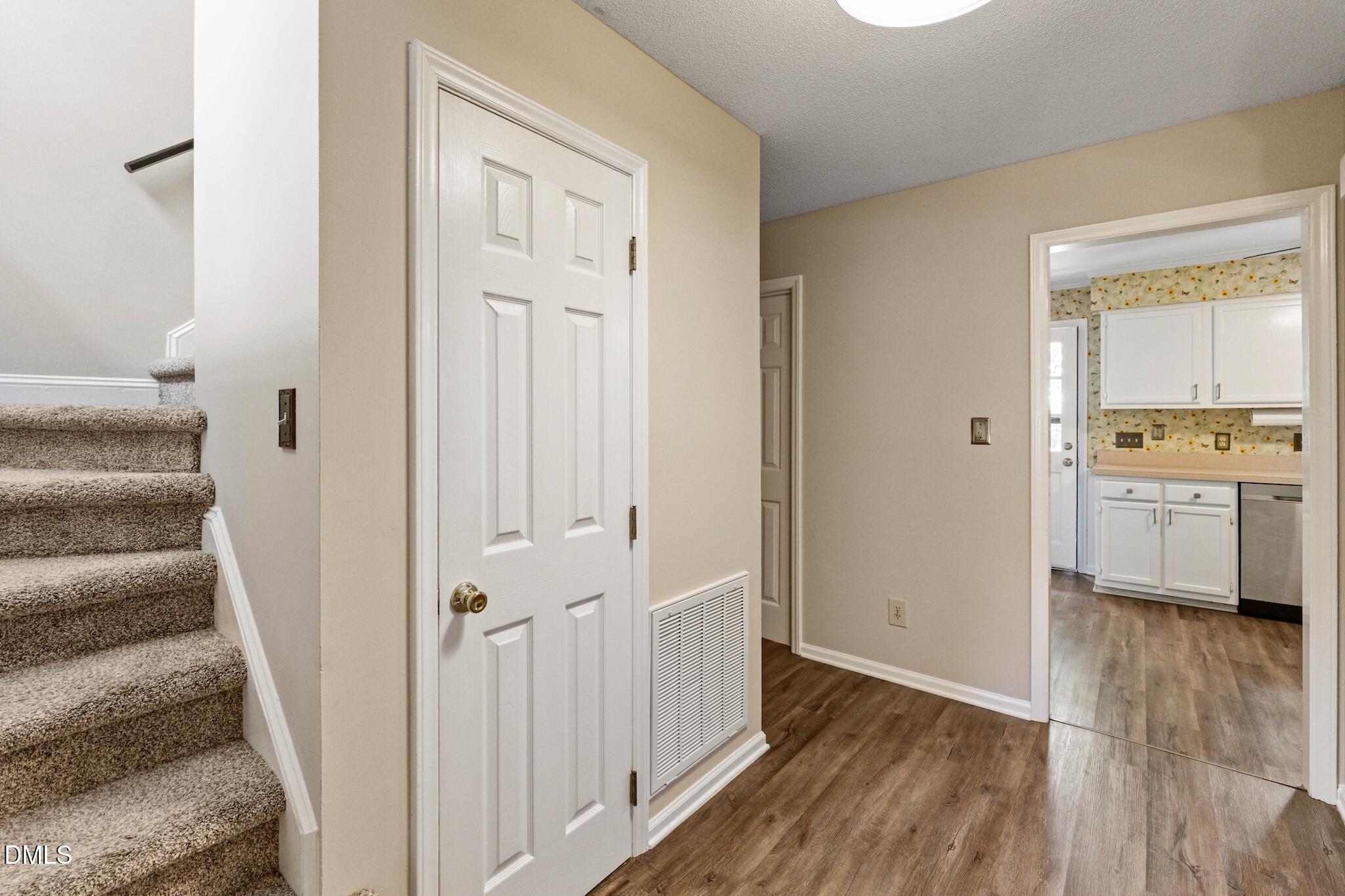 109 Burkwood Lane Property Photo 16