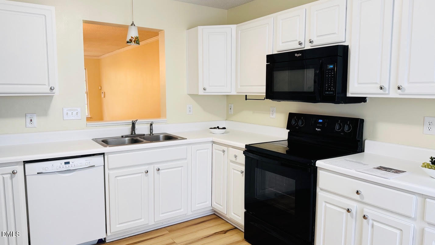 308 Virens Drive Property Photo 5