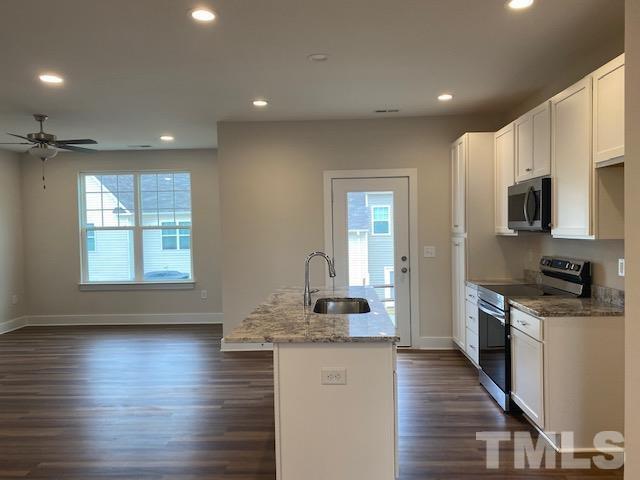 904 Hillman Lane Property Photo 5