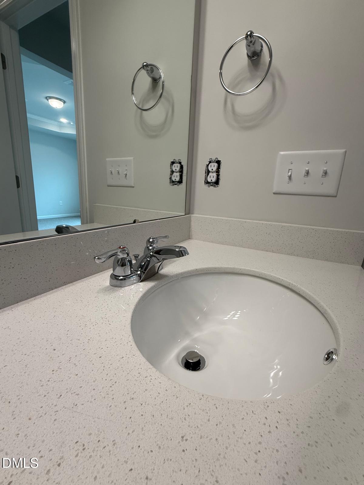 260 Ravenscraig Park Place Property Photo 15