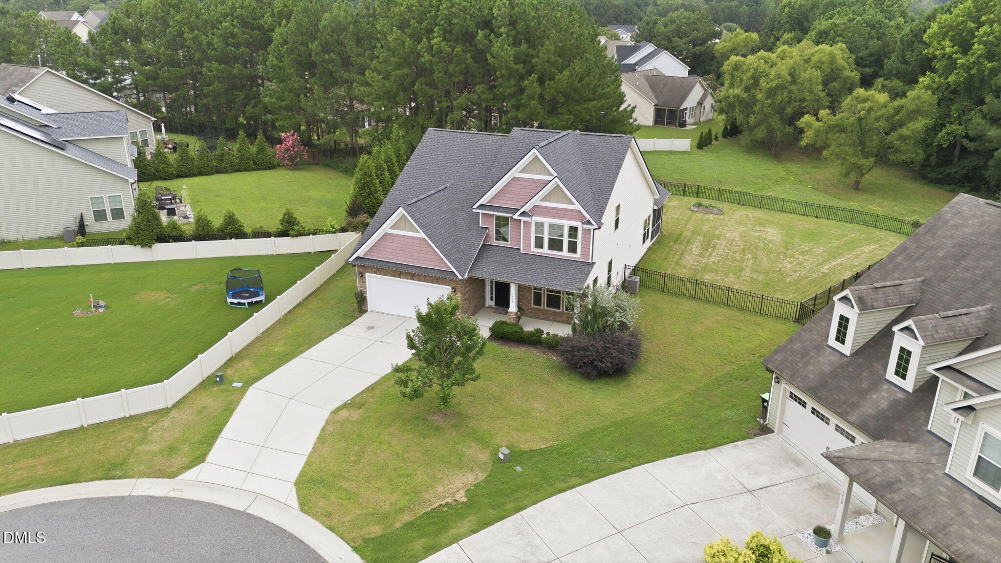 1404 Sage Tree Drive Property Photo 23